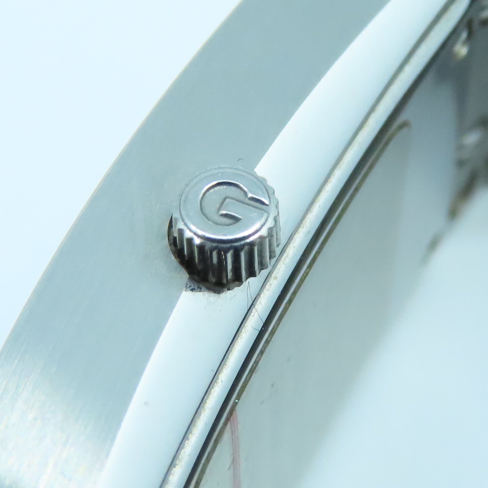 GUCCI 【激減優惠】Bangle Watch不鏽鋼手錶石英機芯黑色