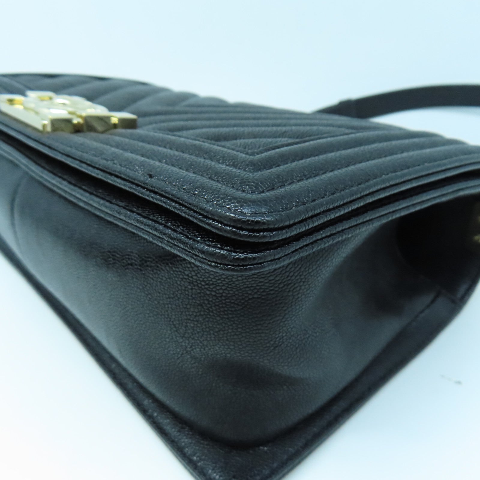 CHANEL 【激減優惠】斜紋牛皮皮革Chain Shoulder金扣鏈帶肩背袋黑色