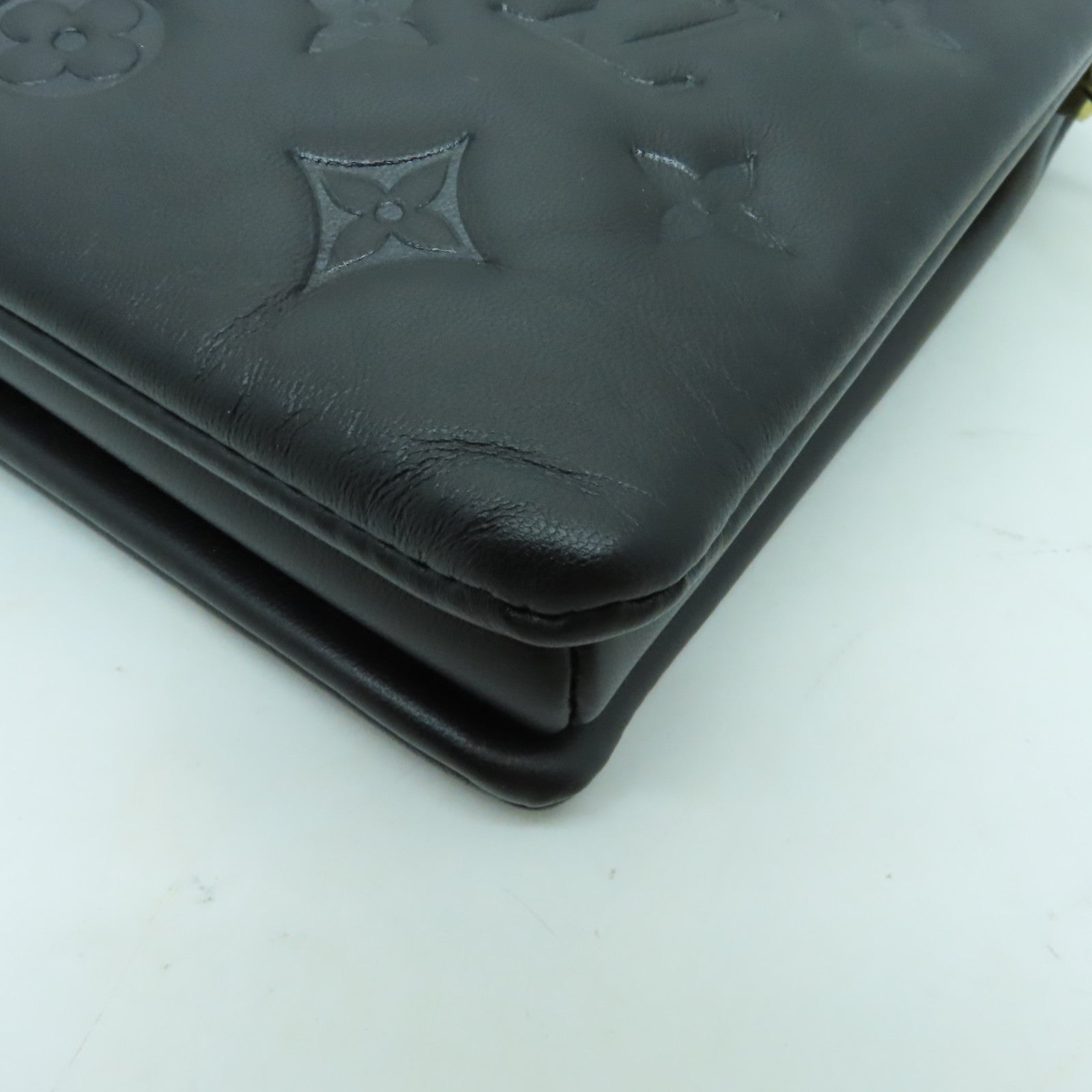 LOUIS VUITTON 【激減優惠】羊皮皮革Coussin PM金扣手挽肩背兩用袋黑色