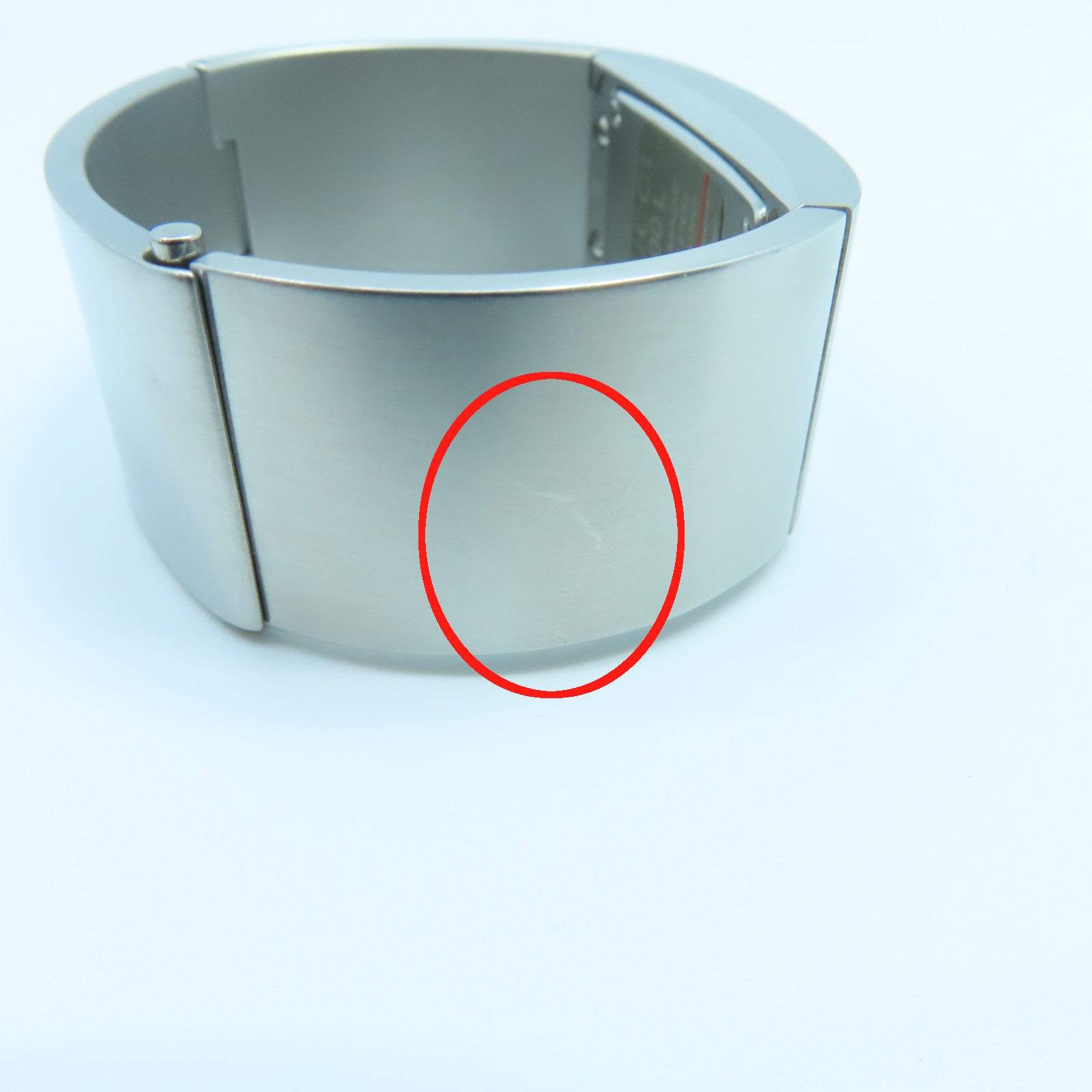 GUCCI 【激減優惠】Bangle Watch不鏽鋼手錶石英機芯黑色