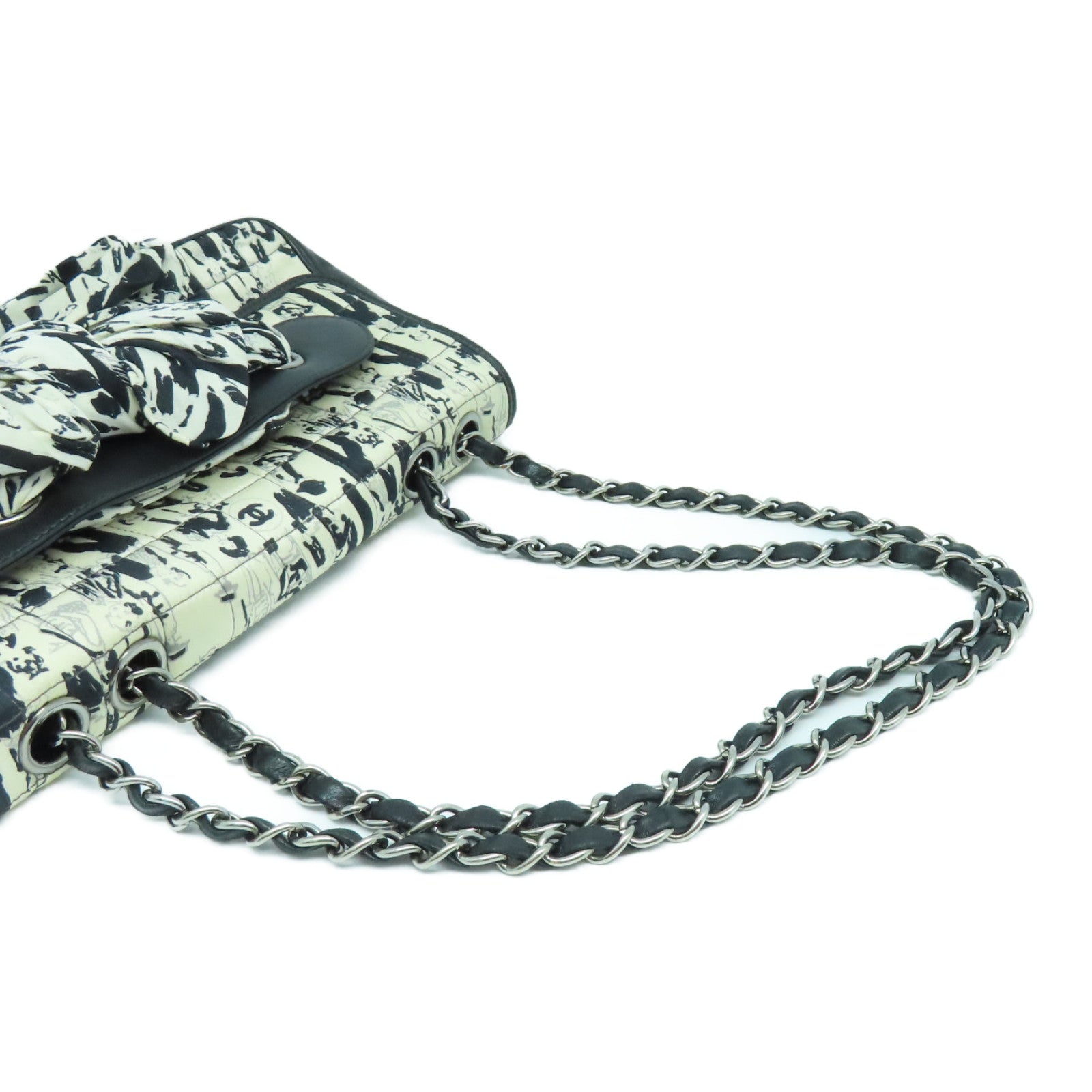 CHANEL Nylon Vintage Chain Shoulder Silver Buckle Chain Shoulder Bag White Black