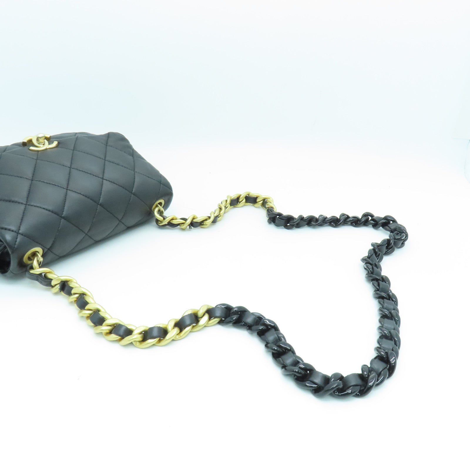 CHANEL rhombus sheepskin leather Small Flap Bag gold buckle chain shoulder bag black