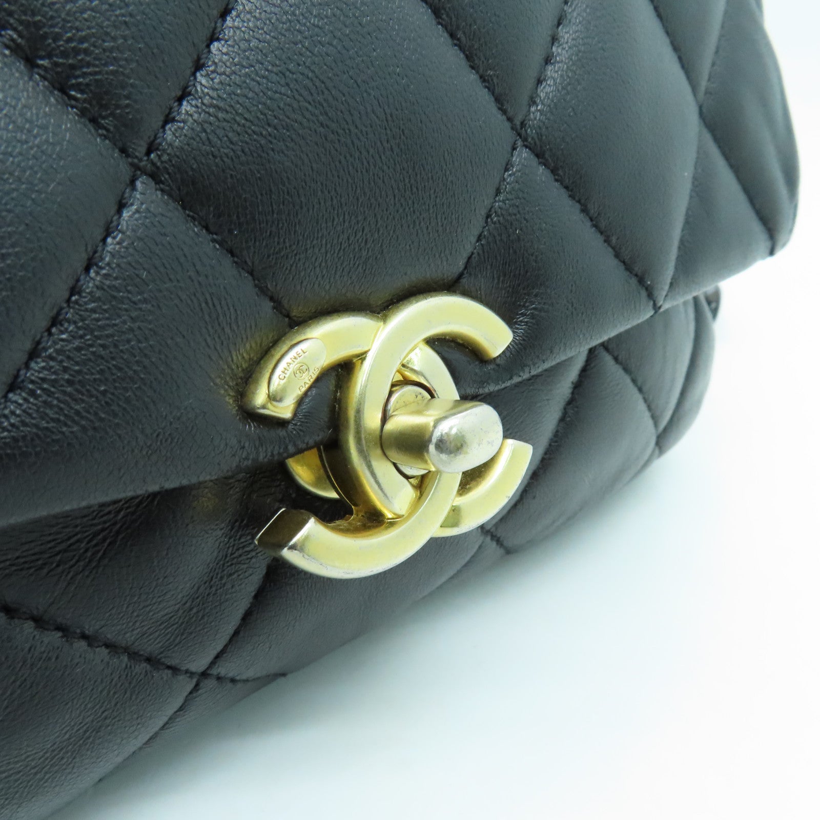 CHANEL rhombus sheepskin leather Small Flap Bag gold buckle chain shoulder bag black