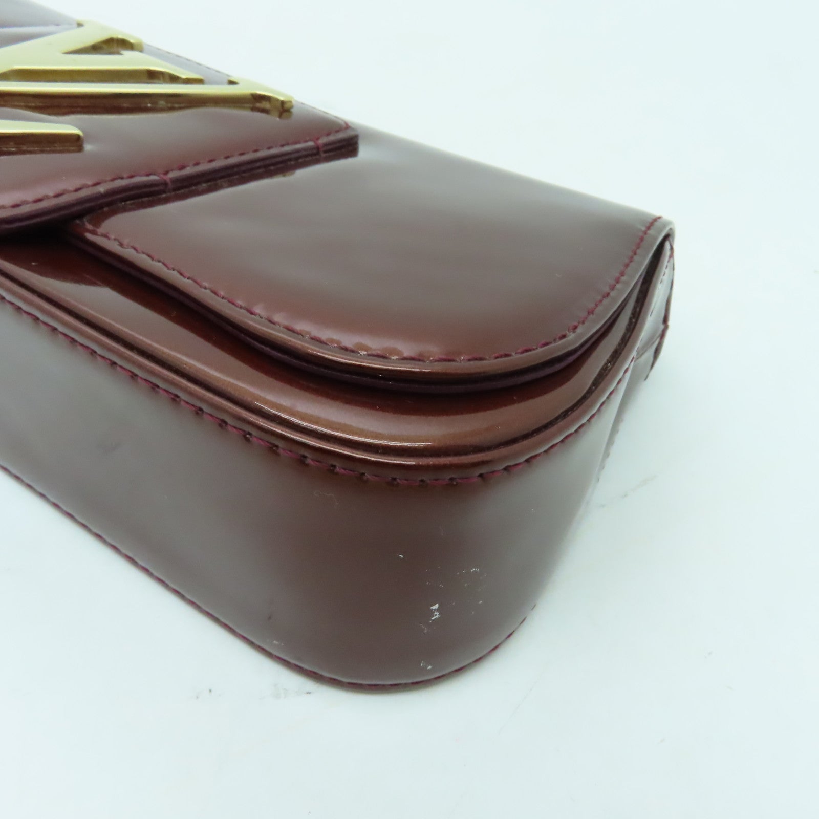 LOUIS VUITTON Vernis Pochette Sauvie金扣手拿包啡色