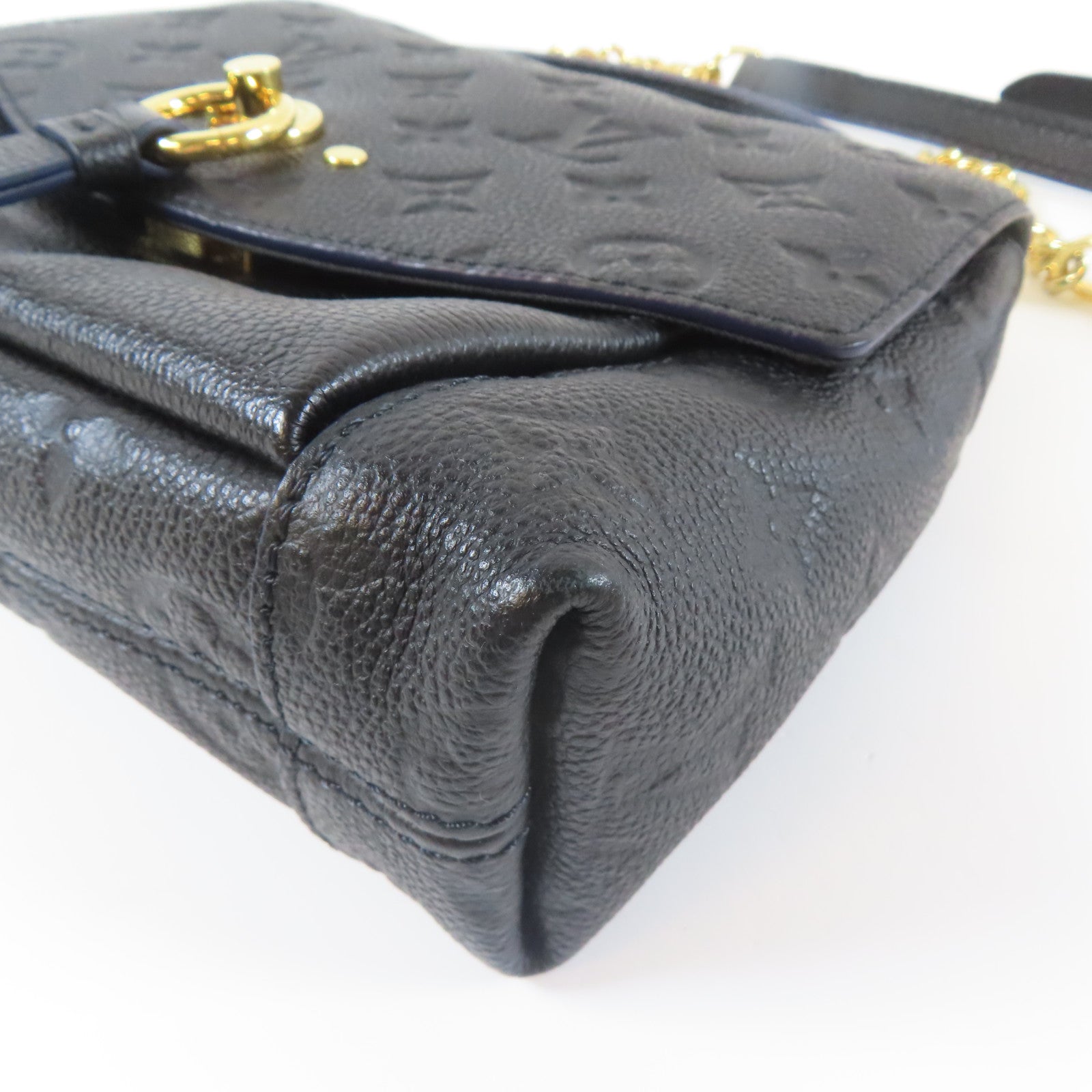 LOUIS VUITTON Monogram Empreinte Blanche BB金扣肩背袋黑色