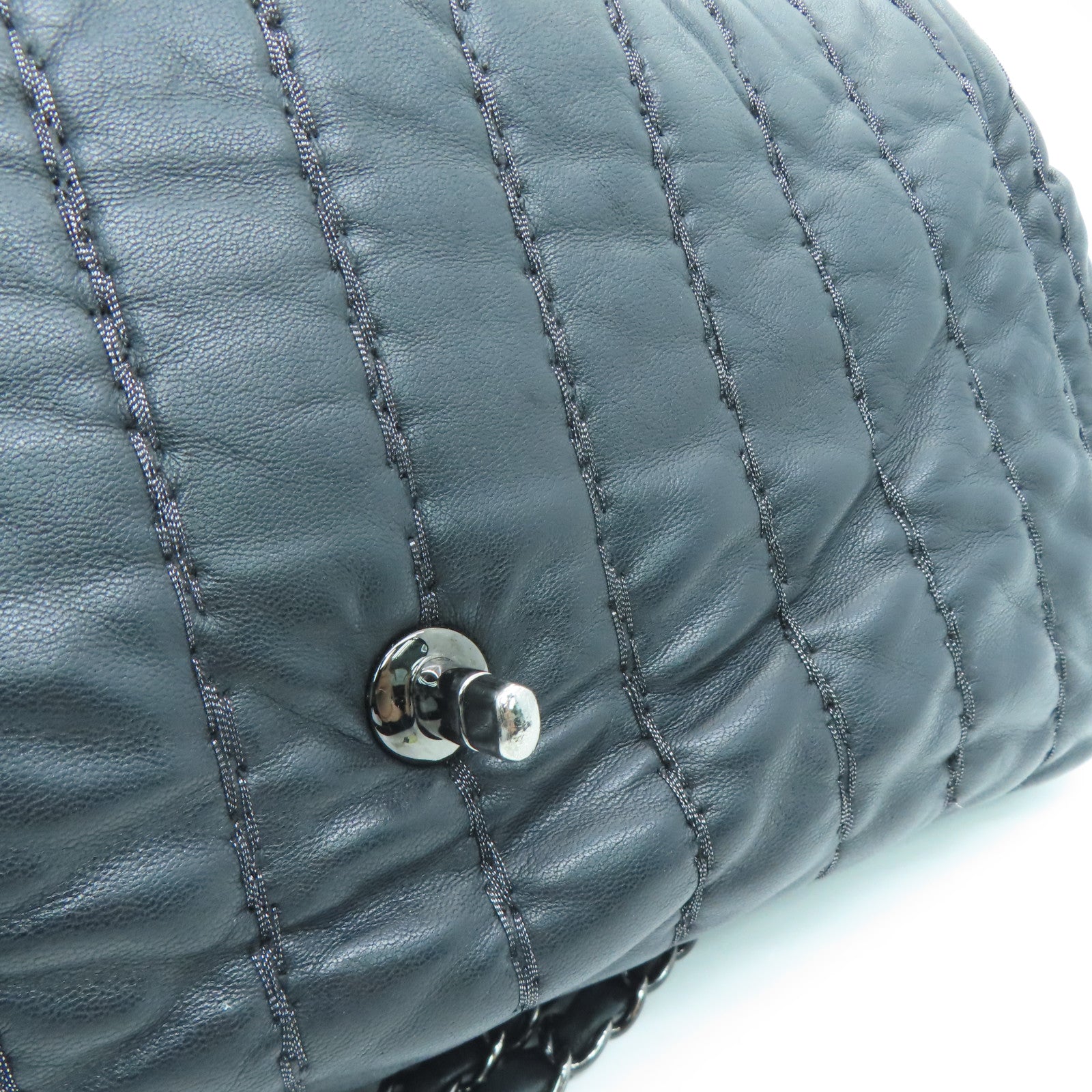 CHANEL 羊皮皮革Chain Shoulder Bag銀扣鏈帶肩背袋黑色