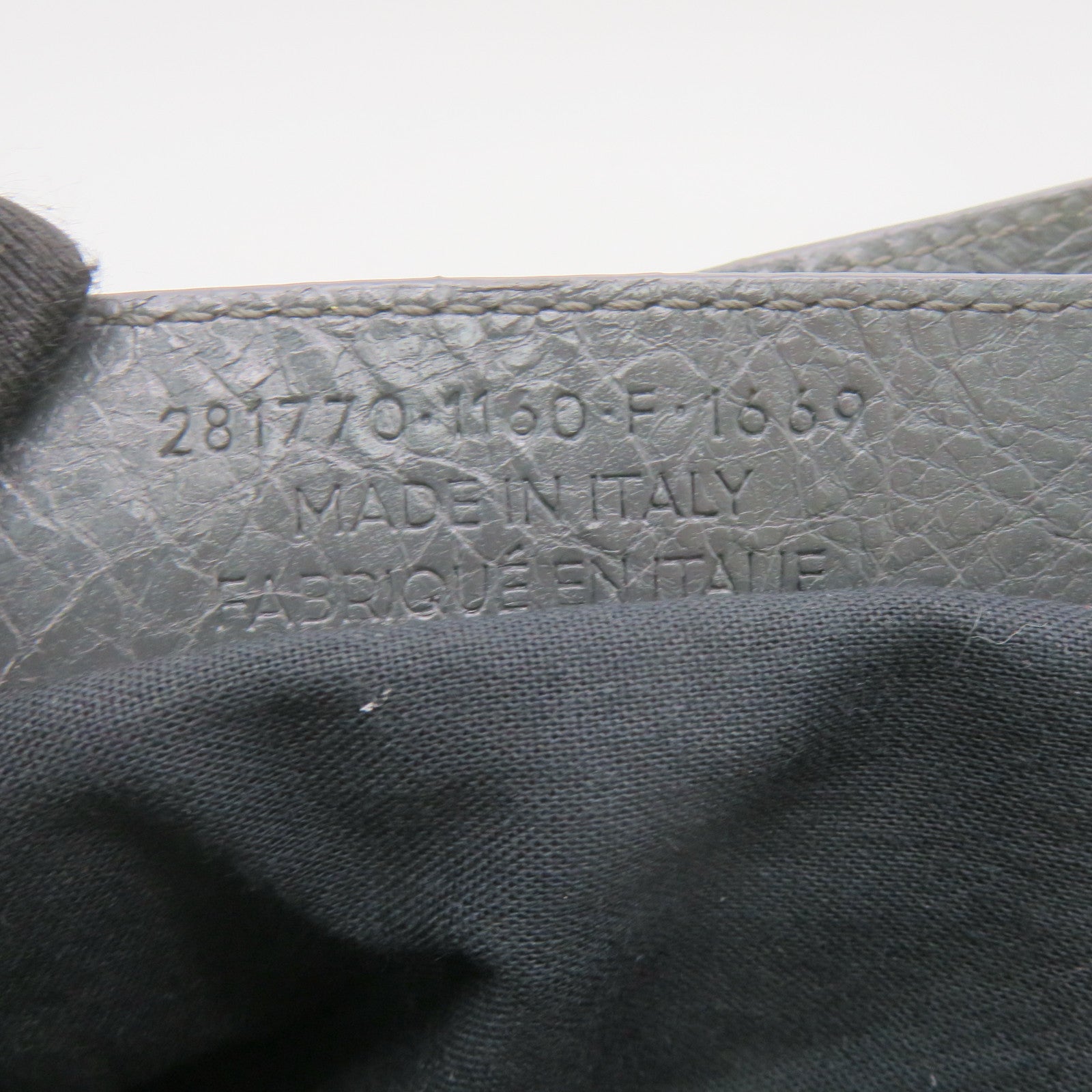 BALENCIAGA 牛皮皮革Giant City金扣肩背袋灰色