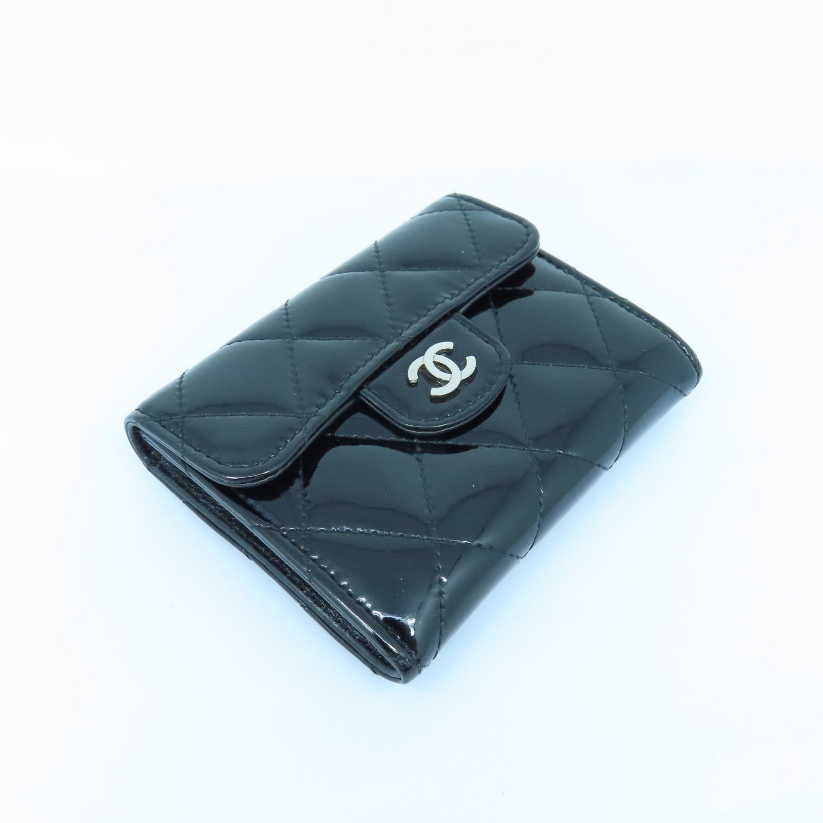 CHANEL Rhombus Patent Leather Card Case Silver Buckle Card Holder Black