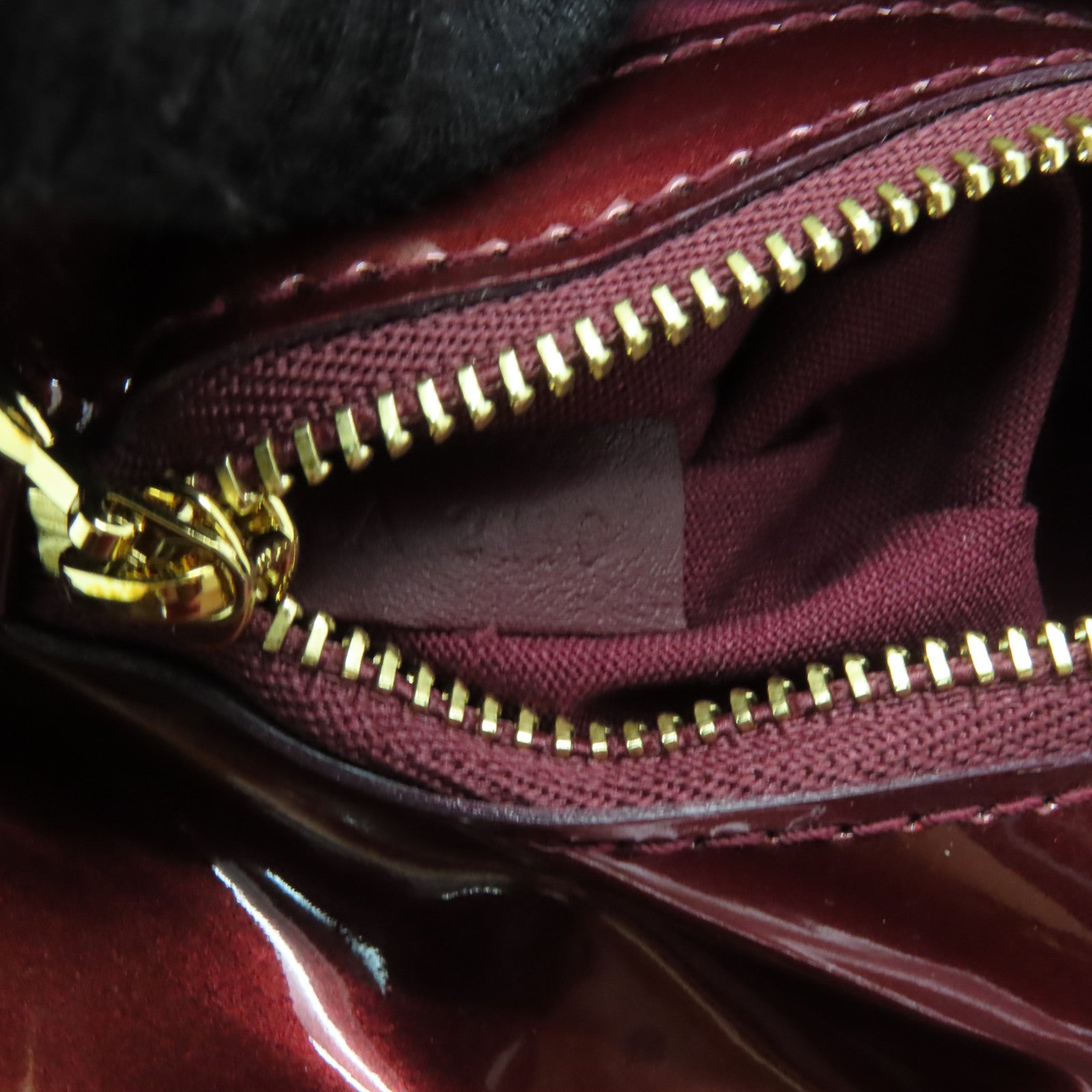LOUIS VUITTON Vernis Pochette Sauvie金扣手拿包啡色