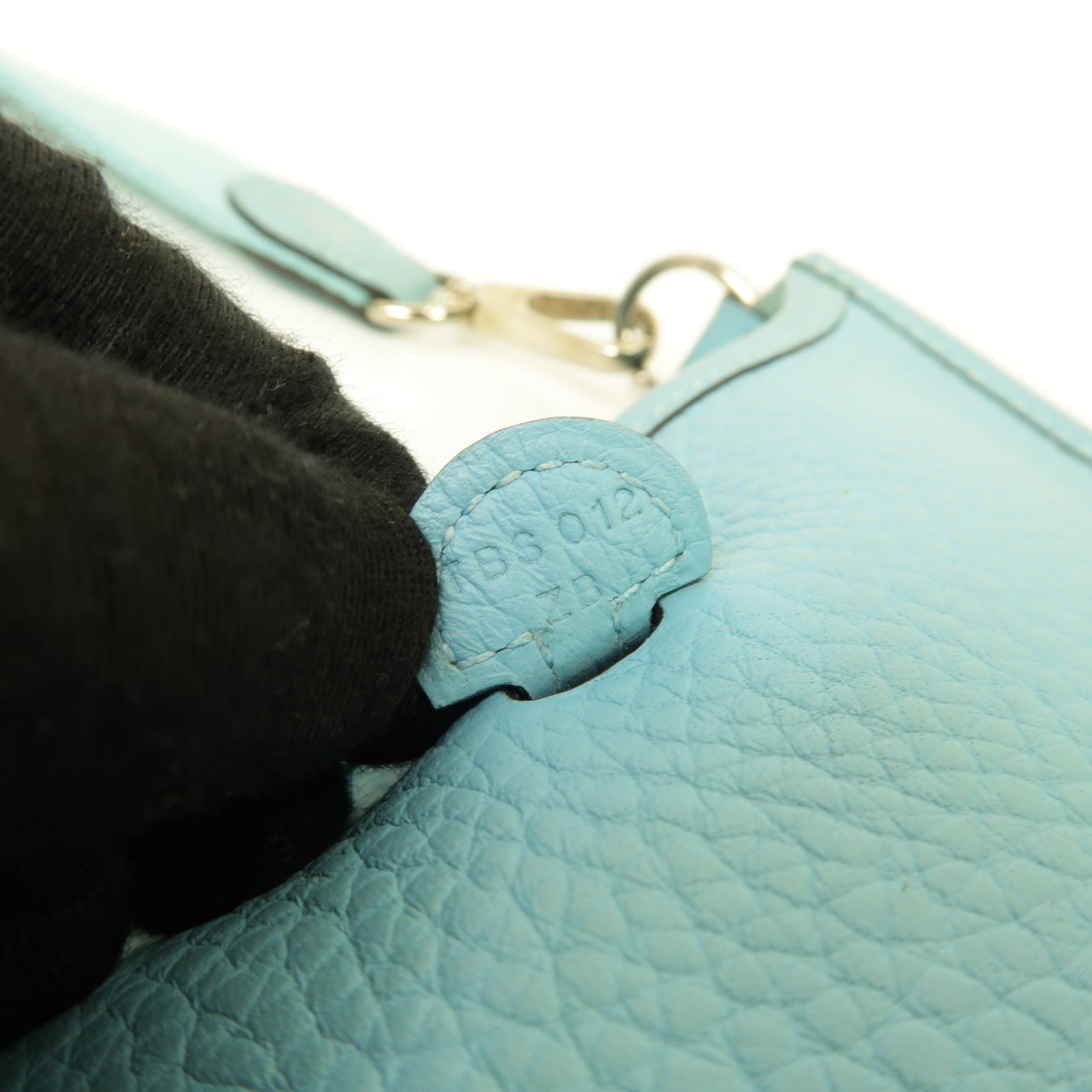 HERMES Clemence皮革Evelyne TPM銀扣肩背袋淺藍色
