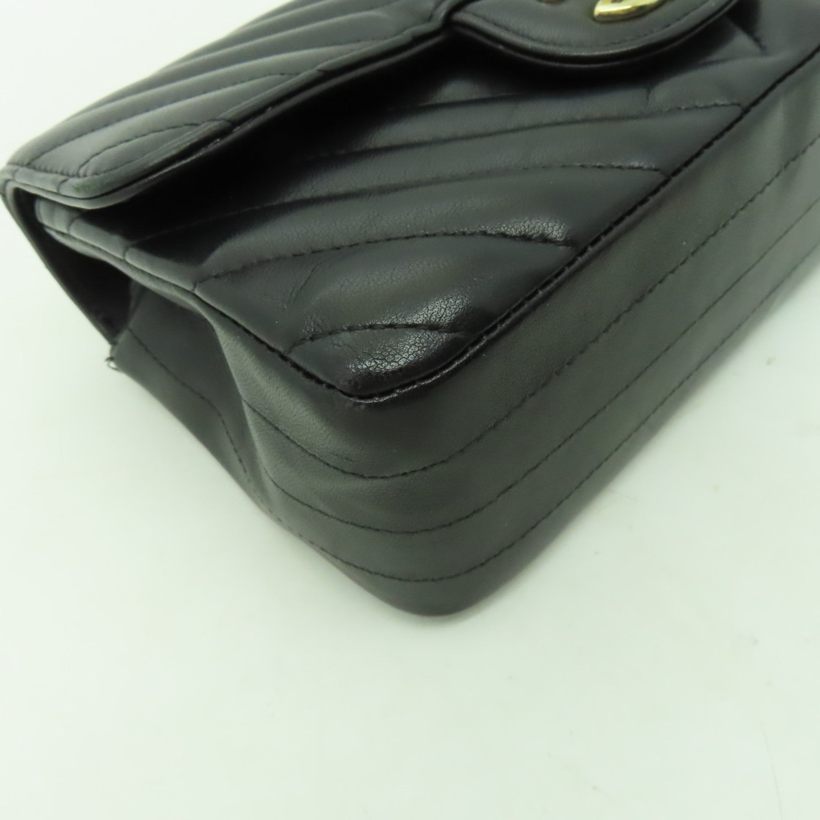 CHANEL 斜紋羊皮皮革Chain Shoulder金扣鏈帶肩背袋黑色