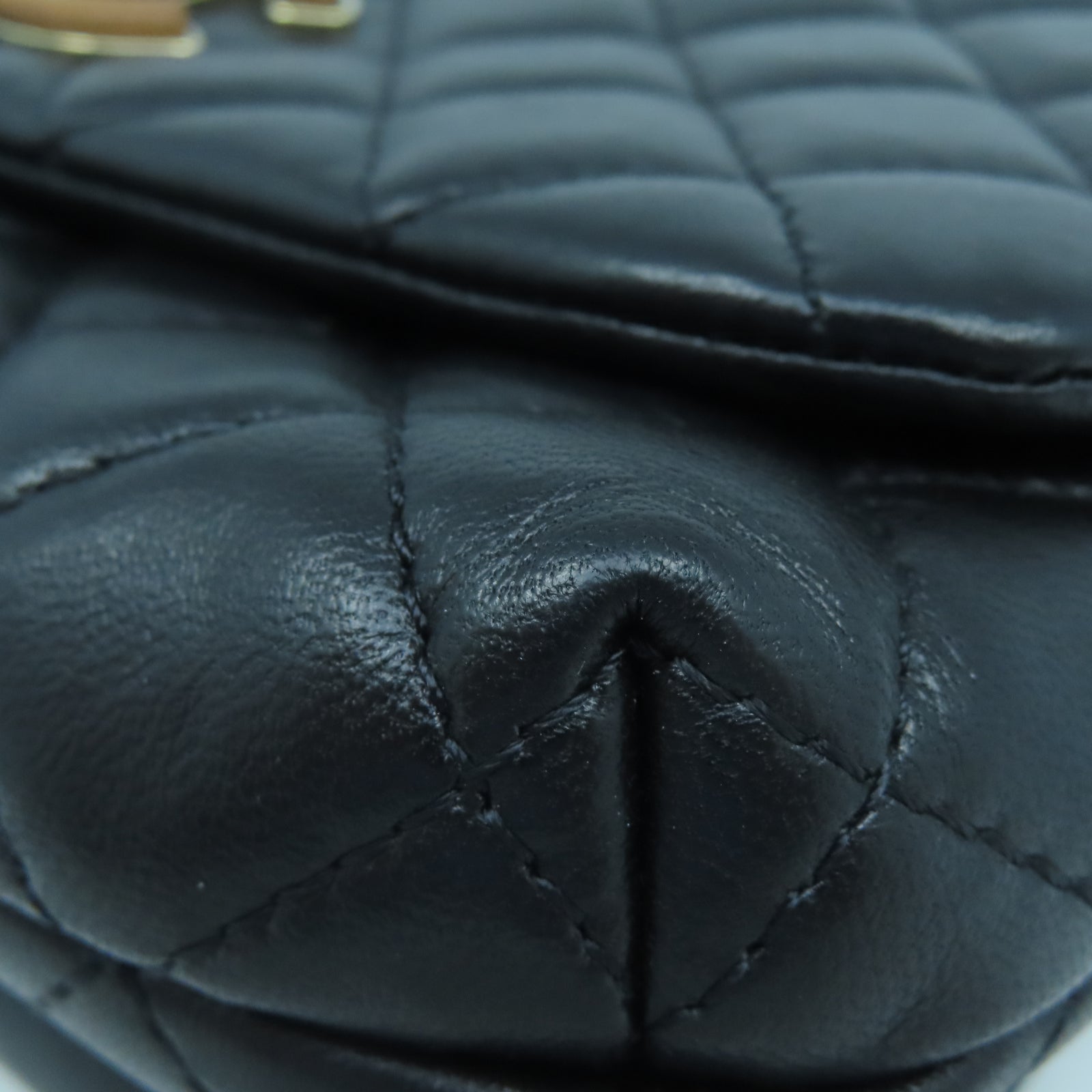 CHANEL 菱格羊皮皮革Chain Shoulder金扣鏈帶肩背袋黑色