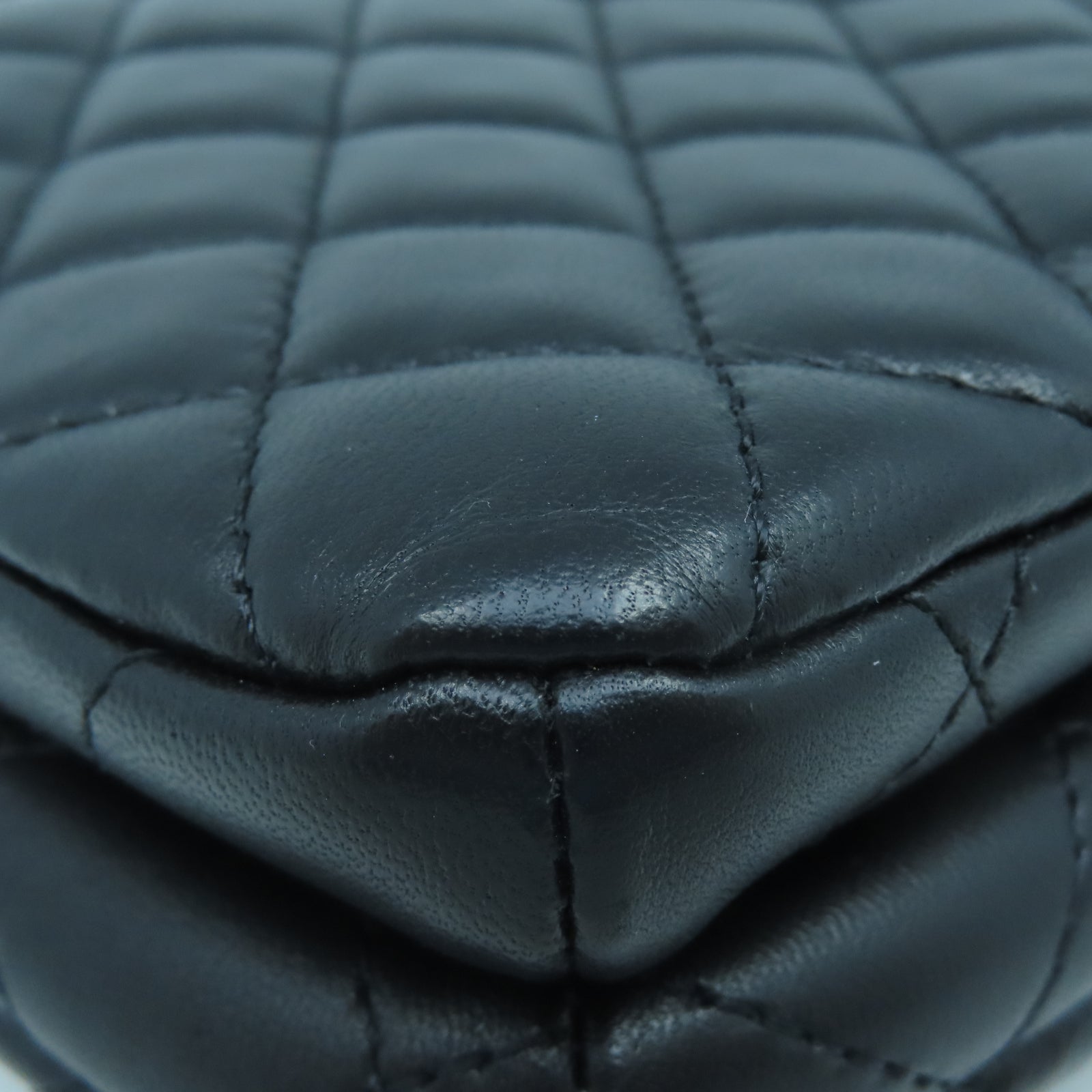 CHANEL 菱格羊皮皮革Chain Shoulder金扣鏈帶肩背袋黑色