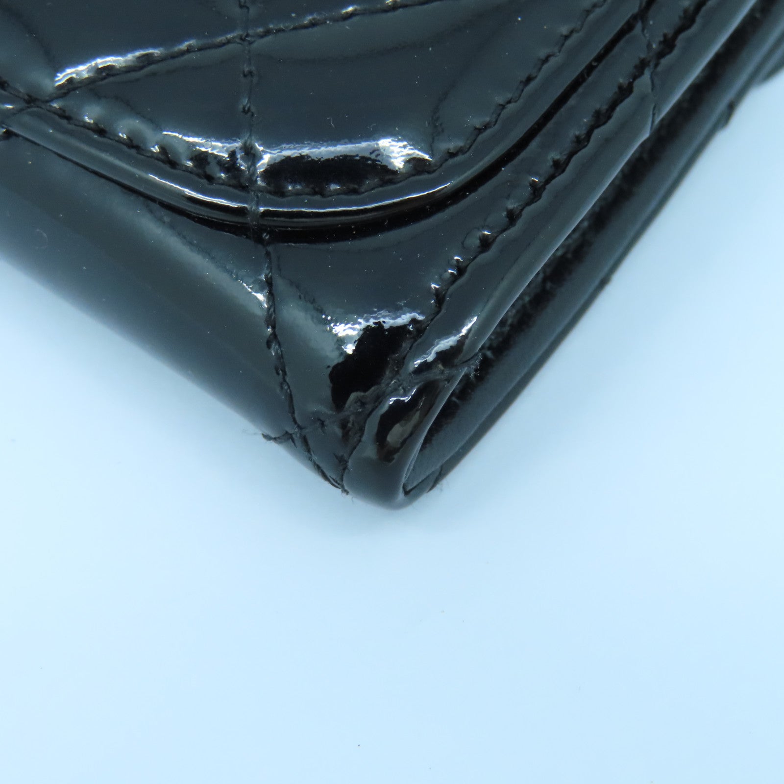CHANEL Rhombus Patent Leather Card Case Silver Buckle Card Holder Black