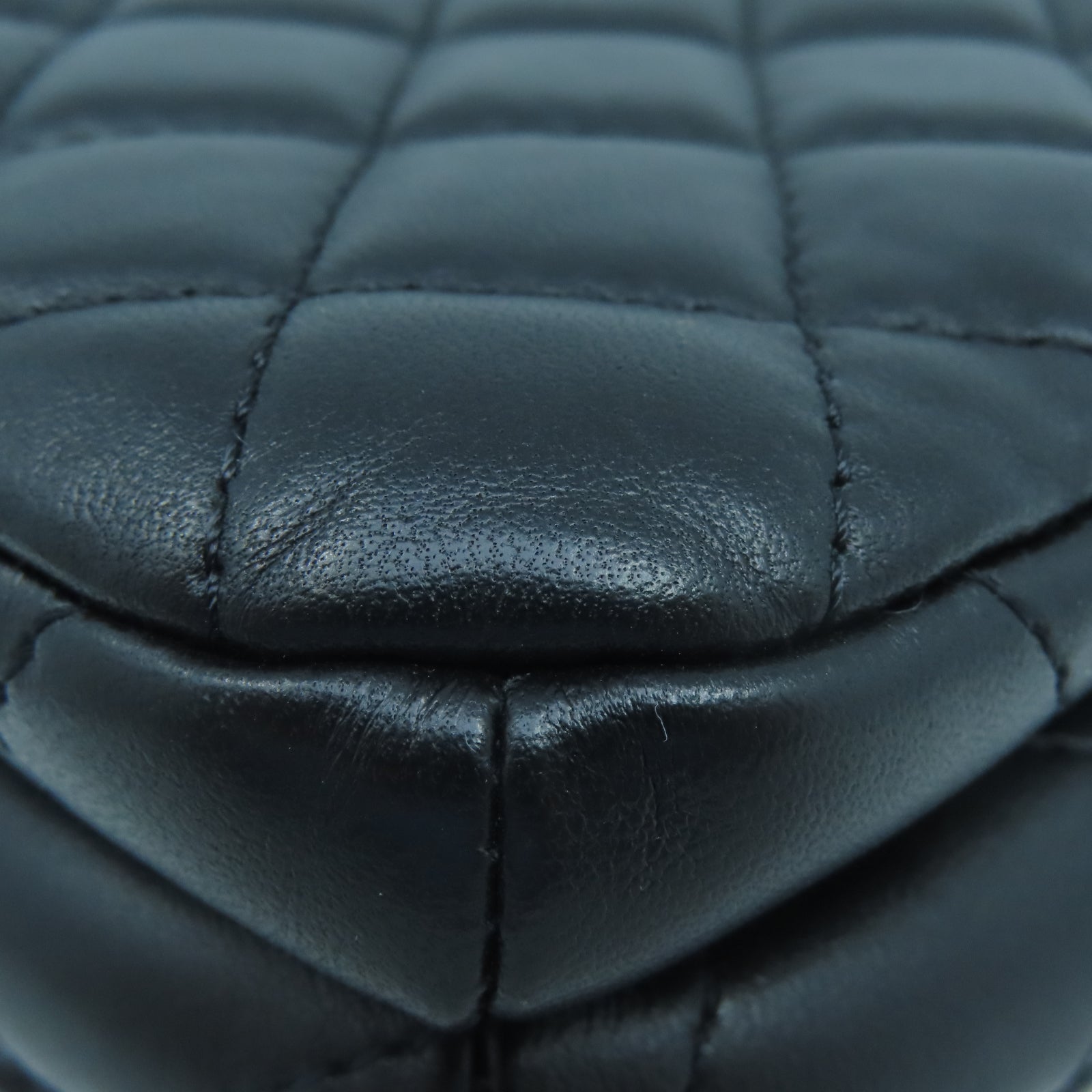 CHANEL 菱格羊皮皮革Chain Shoulder金扣鏈帶肩背袋黑色