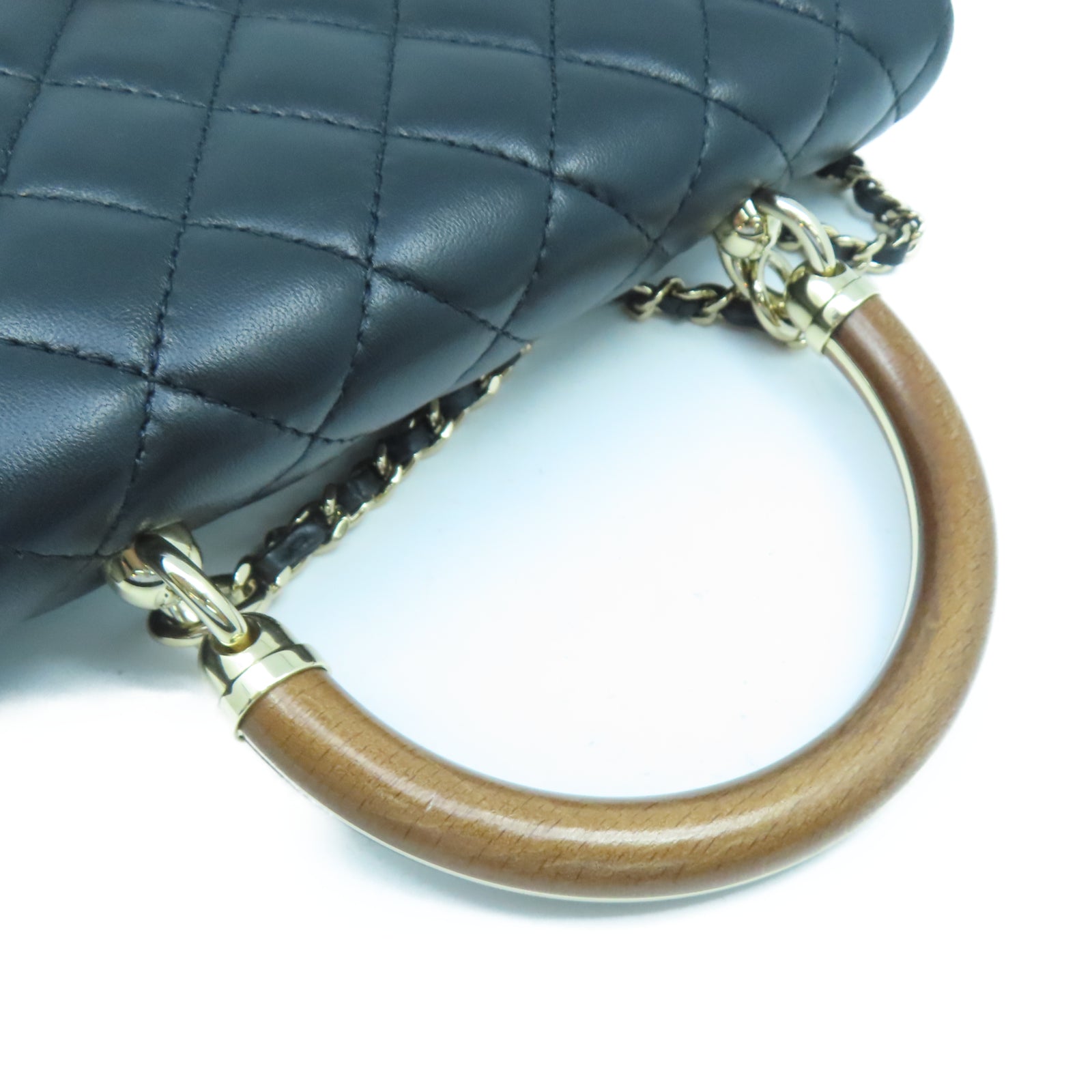CHANEL 菱格羊皮皮革Chain Shoulder金扣鏈帶肩背袋黑色