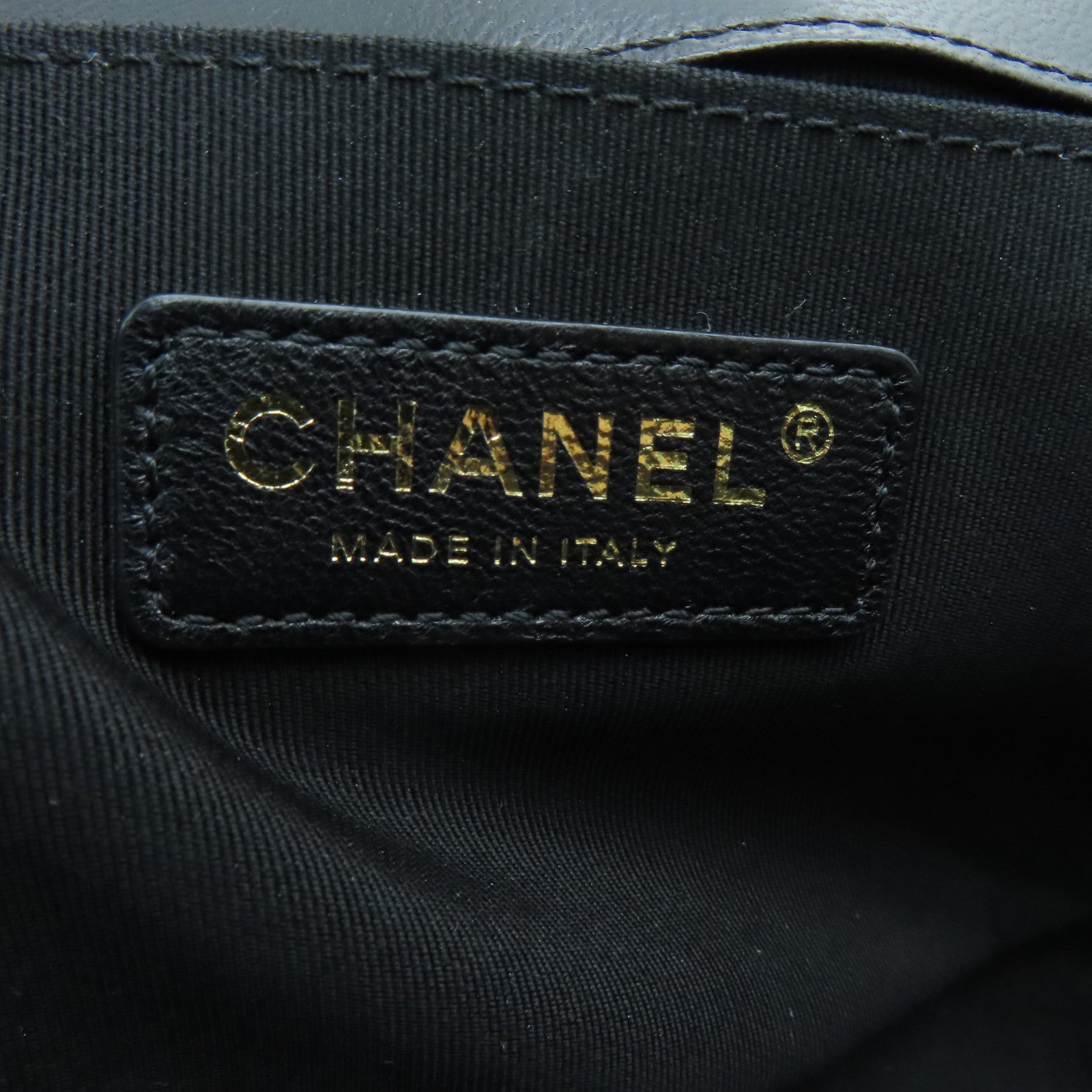 CHANEL 菱格牛皮皮革Boy 25cm金扣肩背袋黑色/白色/紅色/藍色