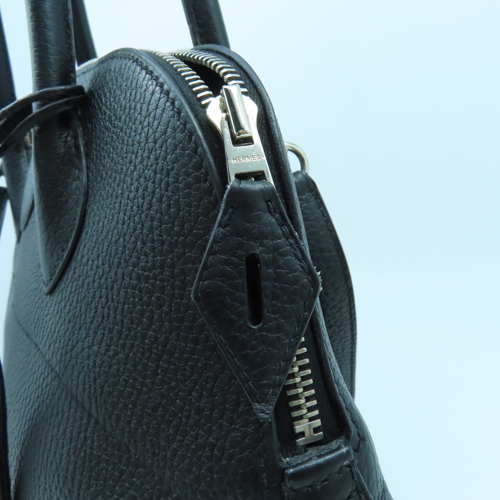 HERMES Clemence皮革Bolide 31銀扣手挽袋黑色