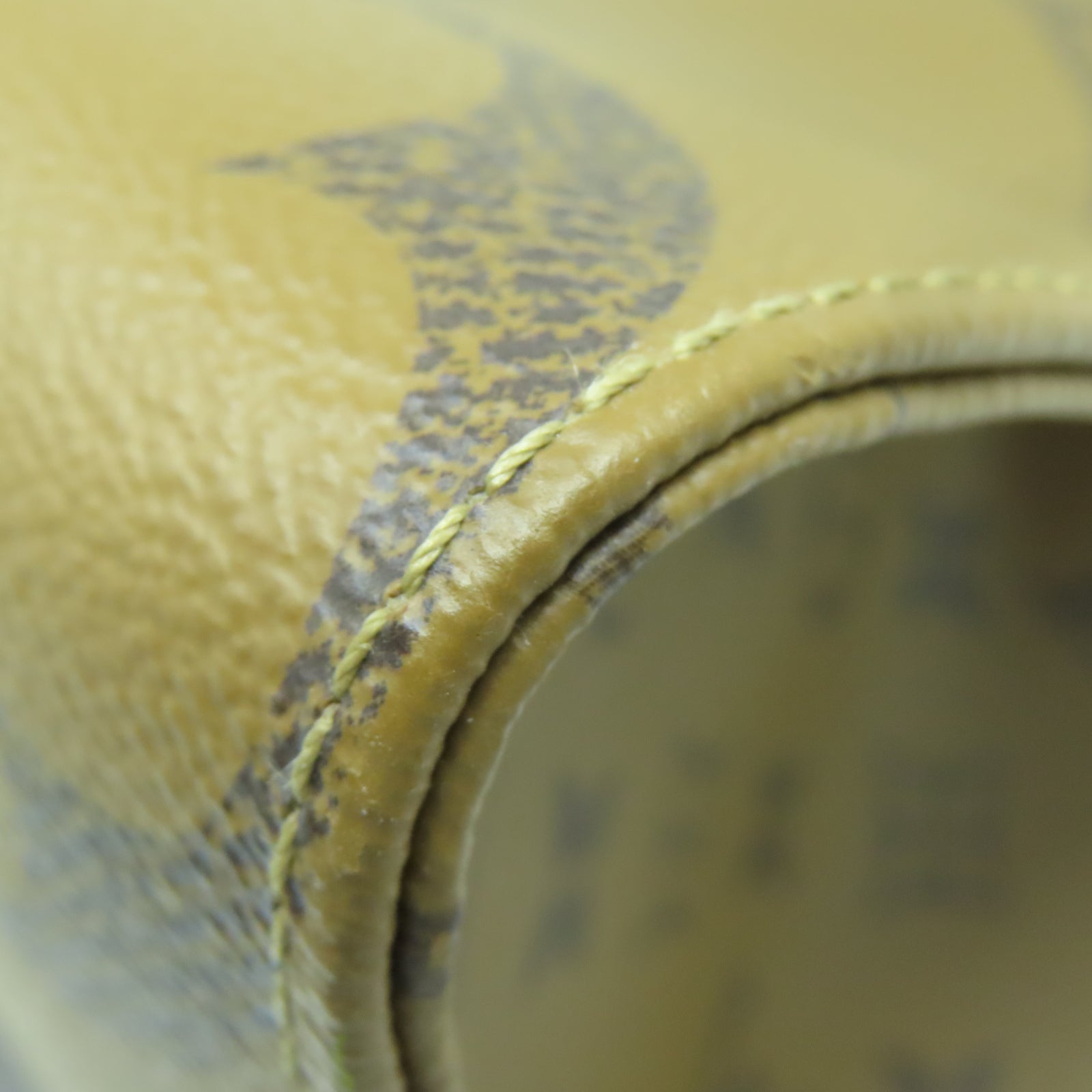 LOUIS VUITTON Monogram Giant On The Go MM金扣手挽肩背兩用袋棕色