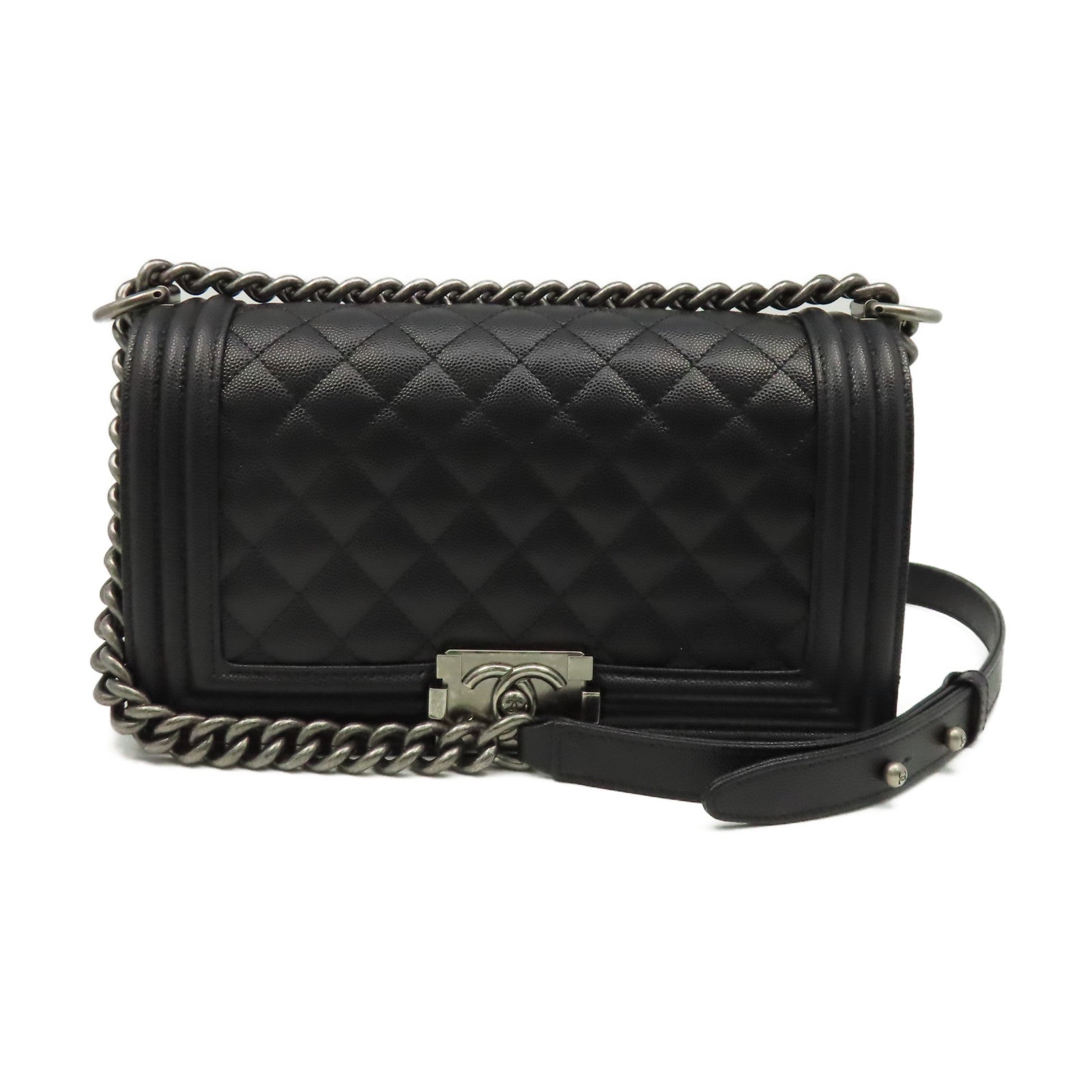 CHANEL 菱格Caviar皮革Boy Chanel 25銀扣鏈帶肩背袋黑色