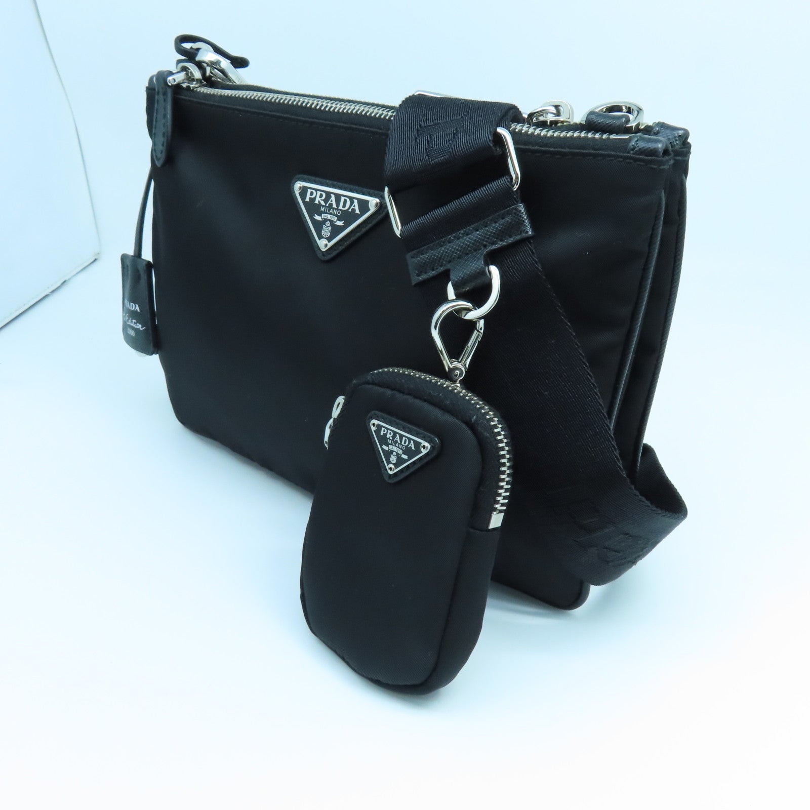 PRADA 尼龍/Saffiano皮革Shoulder Bag銀扣肩背袋黑色