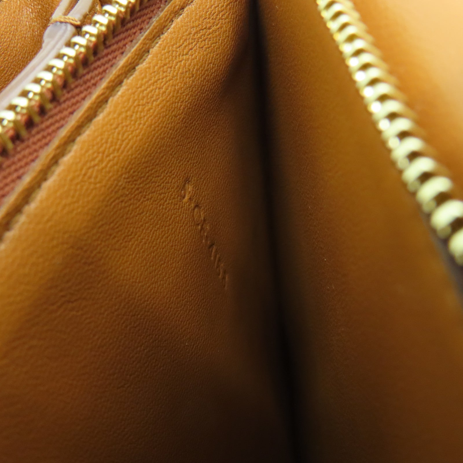 CELINE 牛皮皮革Classic Box金扣肩背袋棕色