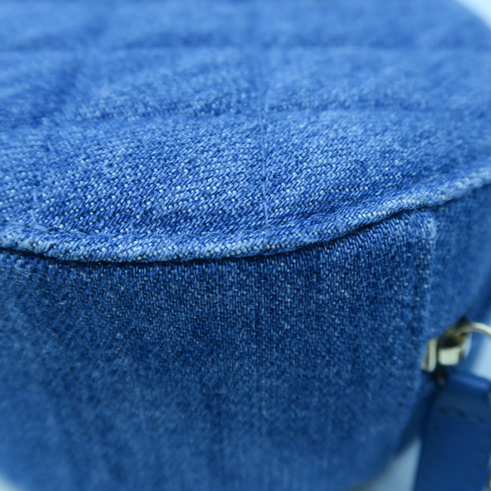 CHANEL 【激減優惠】菱格牛仔布Chain Shoulder金扣鏈帶肩背袋藍色