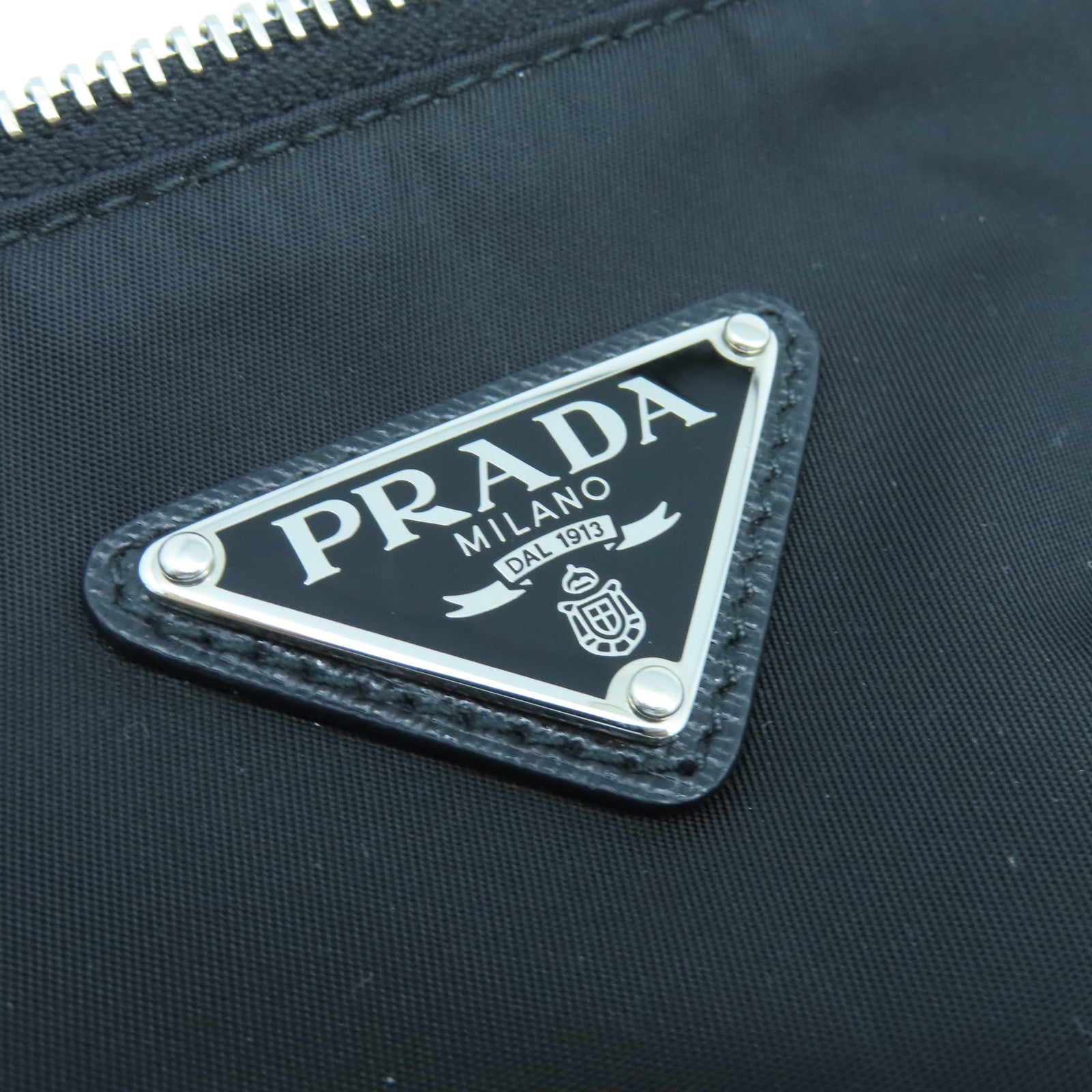 PRADA 尼龍/Saffiano皮革Shoulder Bag銀扣肩背袋黑色