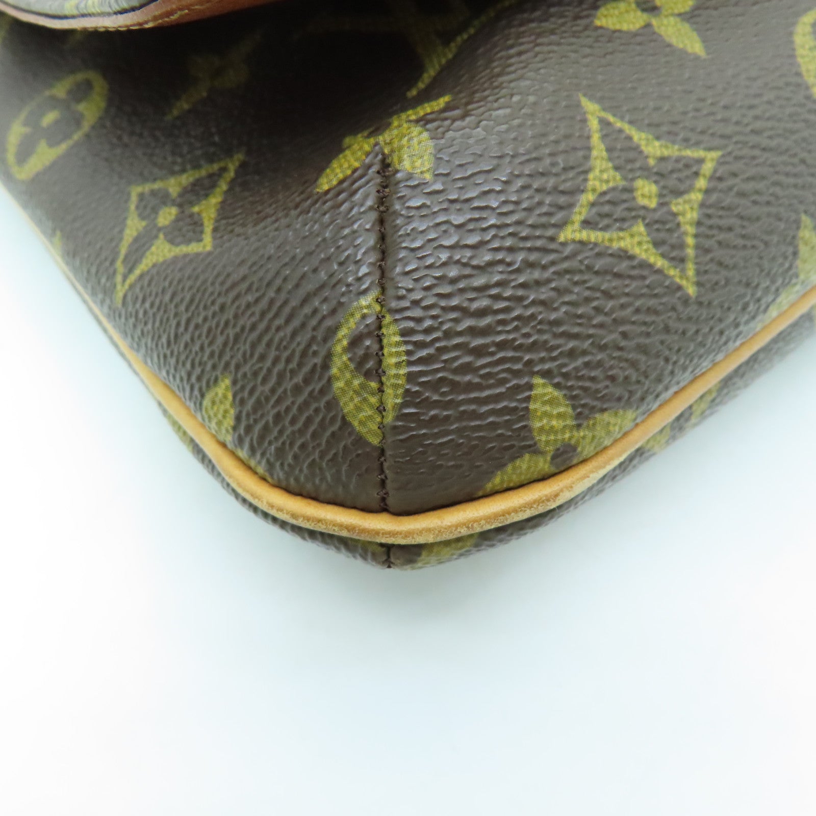LOUIS VUITTON Monogram Musette Tango金扣肩背袋棕色