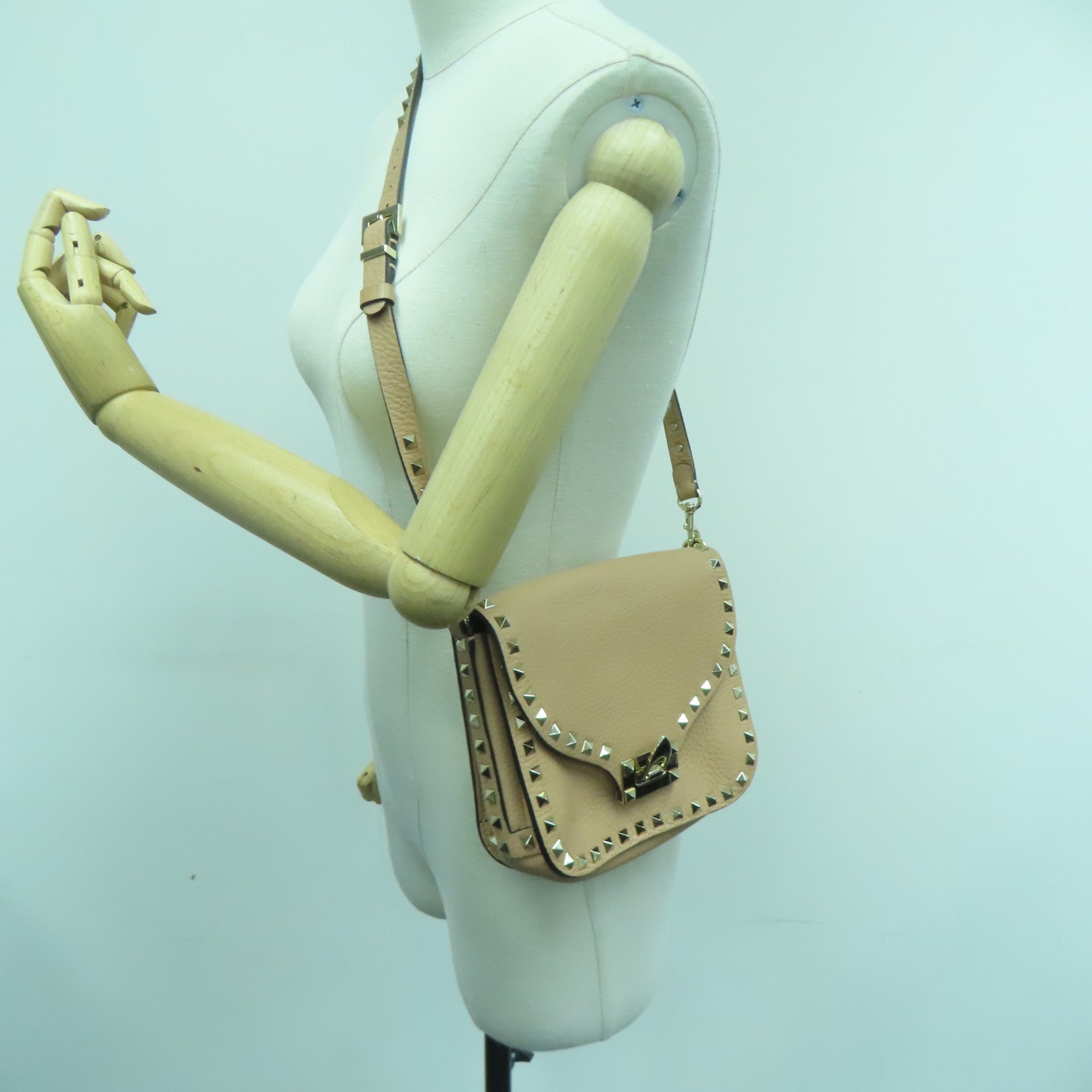 Valentino 牛皮皮革Shoulder Bag金扣肩背袋米色