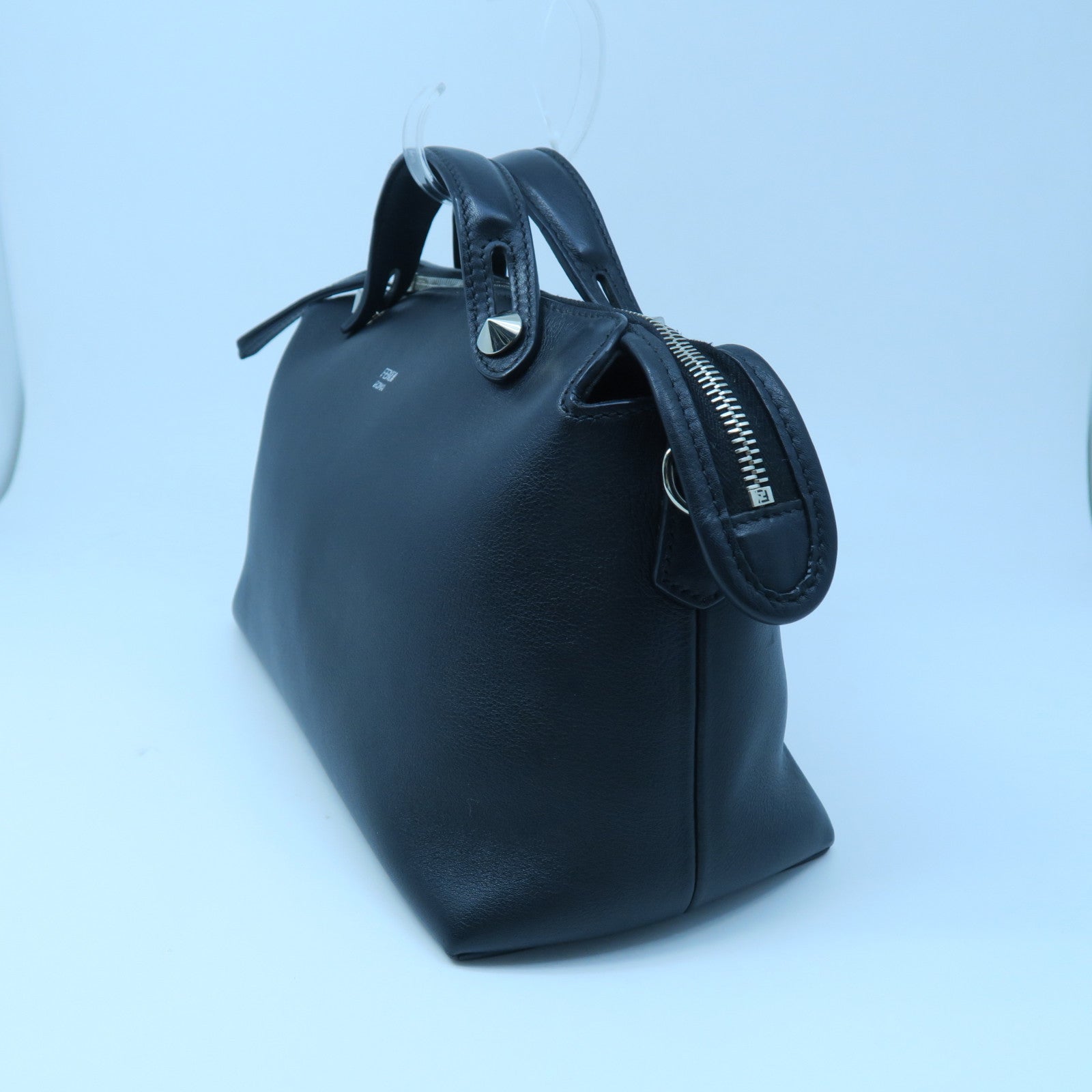 FENDI 牛皮皮革By the way銀扣手挽袋黑色