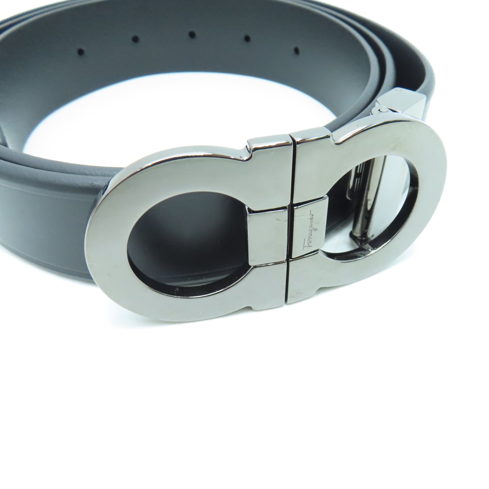 Salvatore Ferragamo 牛皮皮革Belt 110cm皮帶黑色