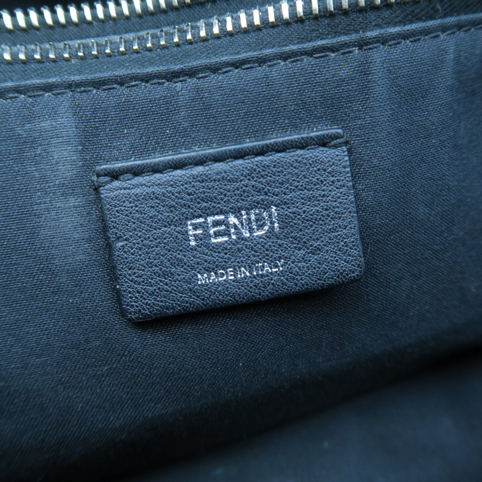 FENDI 牛皮皮革By the way銀扣手挽袋黑色