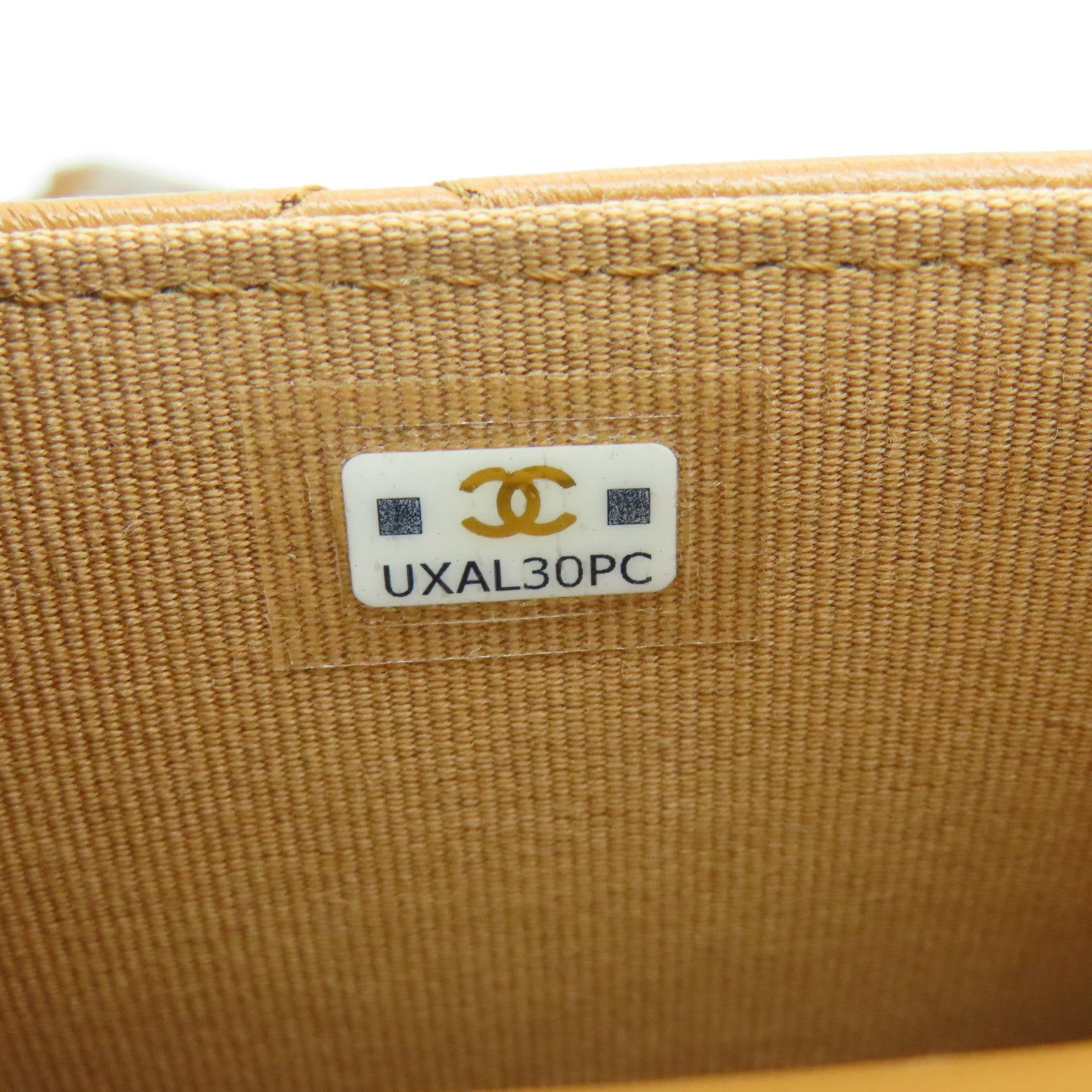 CHANEL 菱格羊皮皮革Chanel 19 Phone Holder with Chain金扣鏈帶肩背袋啡色
