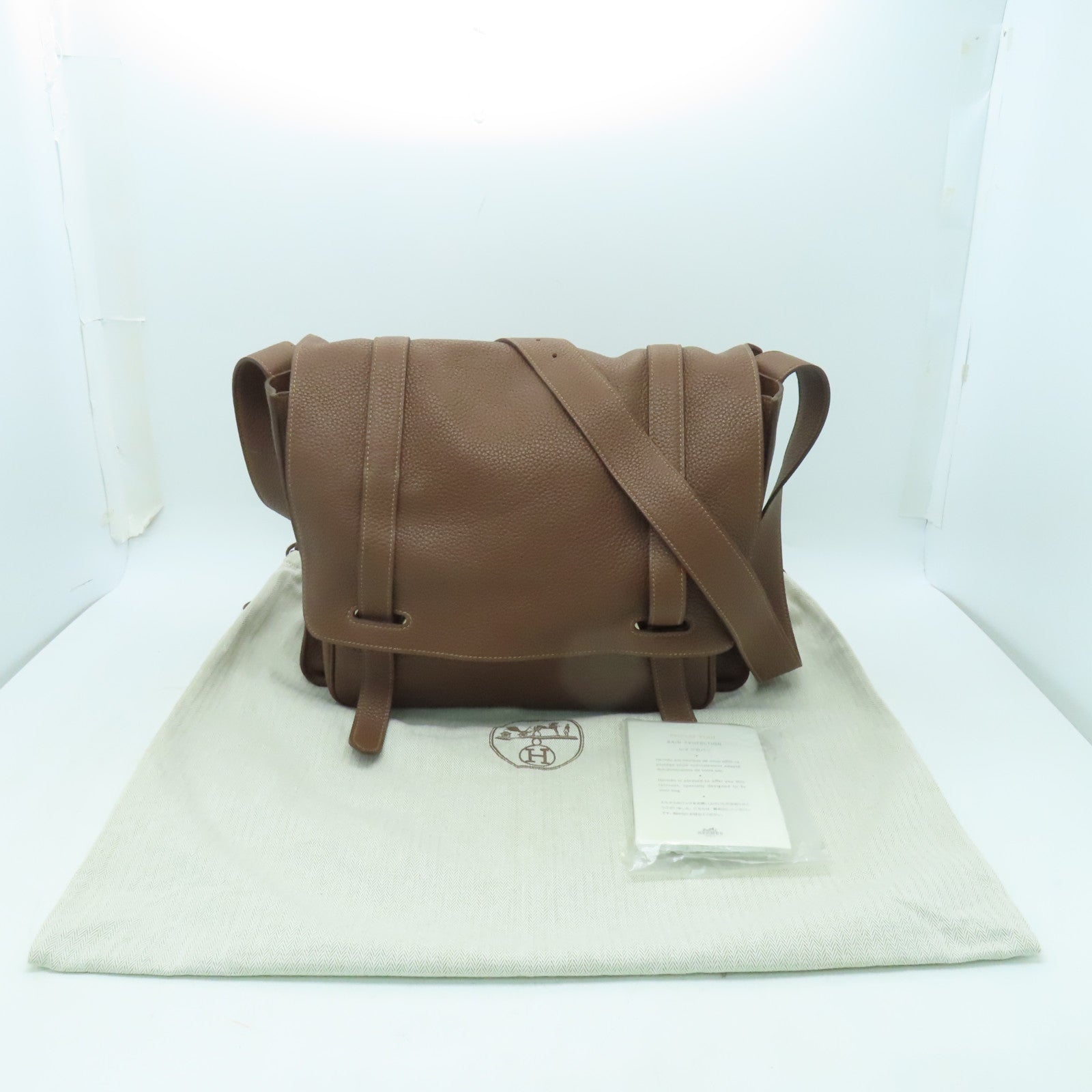 HERMES Clemence皮革Steve Besace 35銀扣肩背袋Cafe棕色