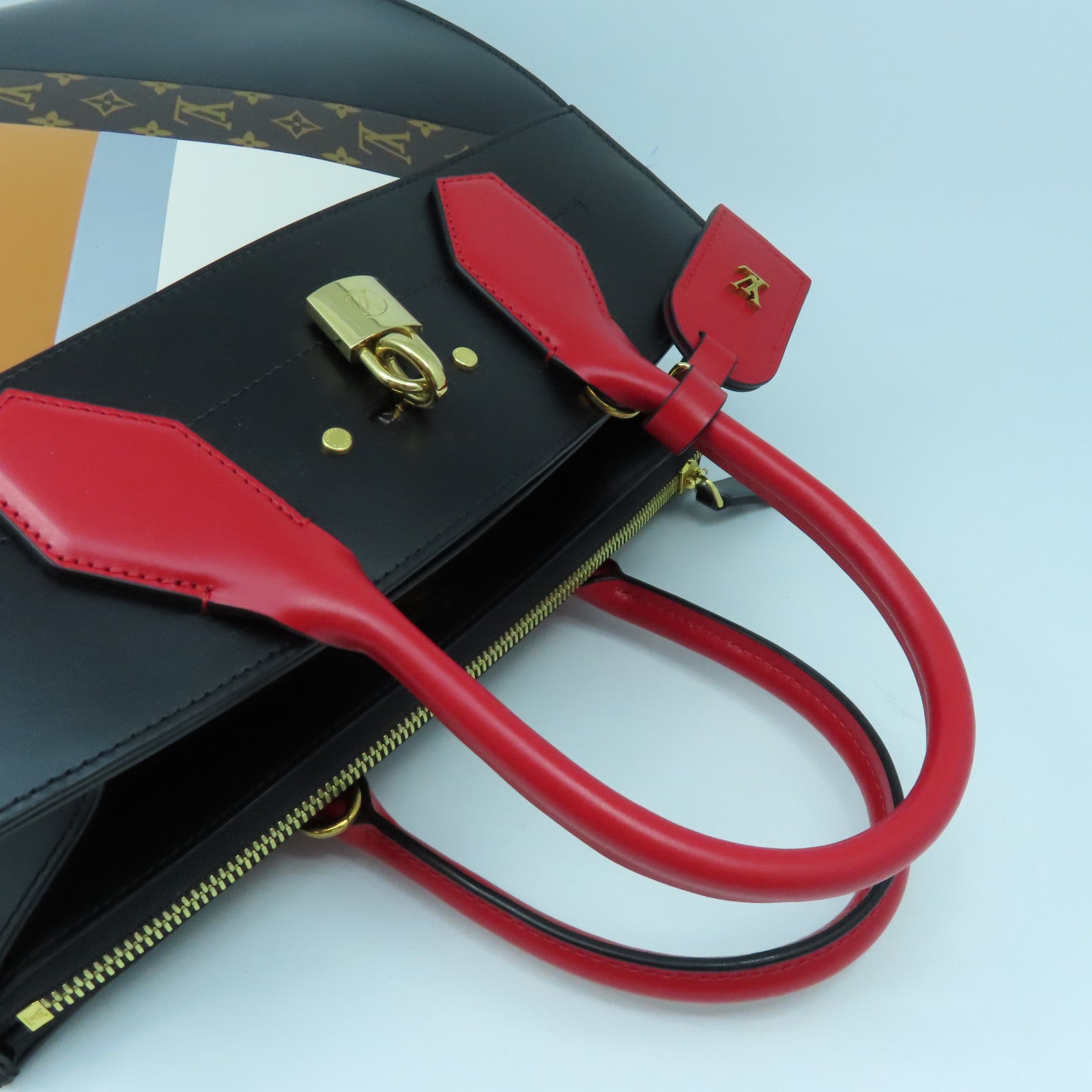 LOUIS VUITTON 【激減優惠】牛皮皮革City Steamer MM金扣手挽肩背兩用袋黑色/紅色/橙色