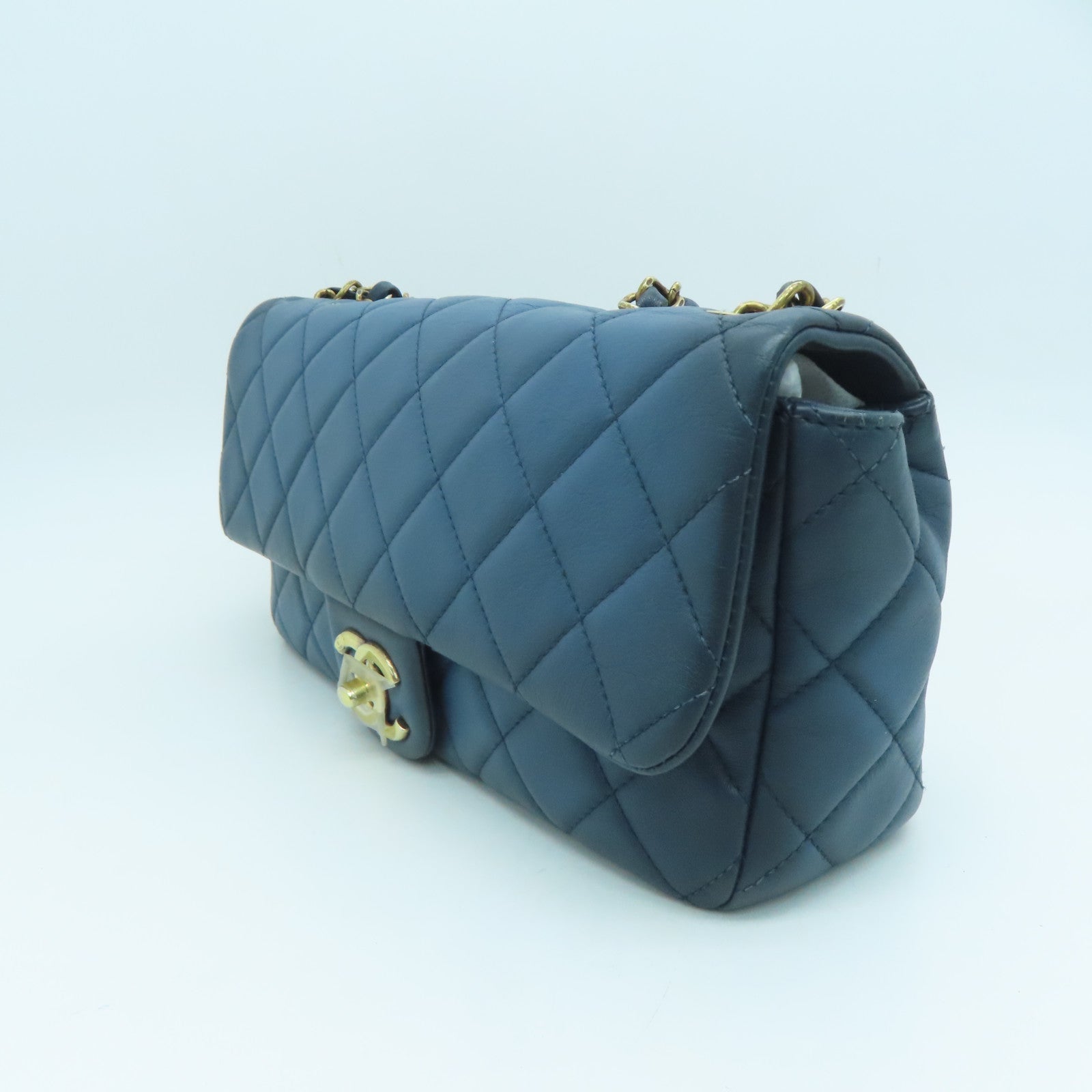 CHANEL 菱格牛皮皮革Chain Shoulder Bag金扣鏈帶肩背袋藍色