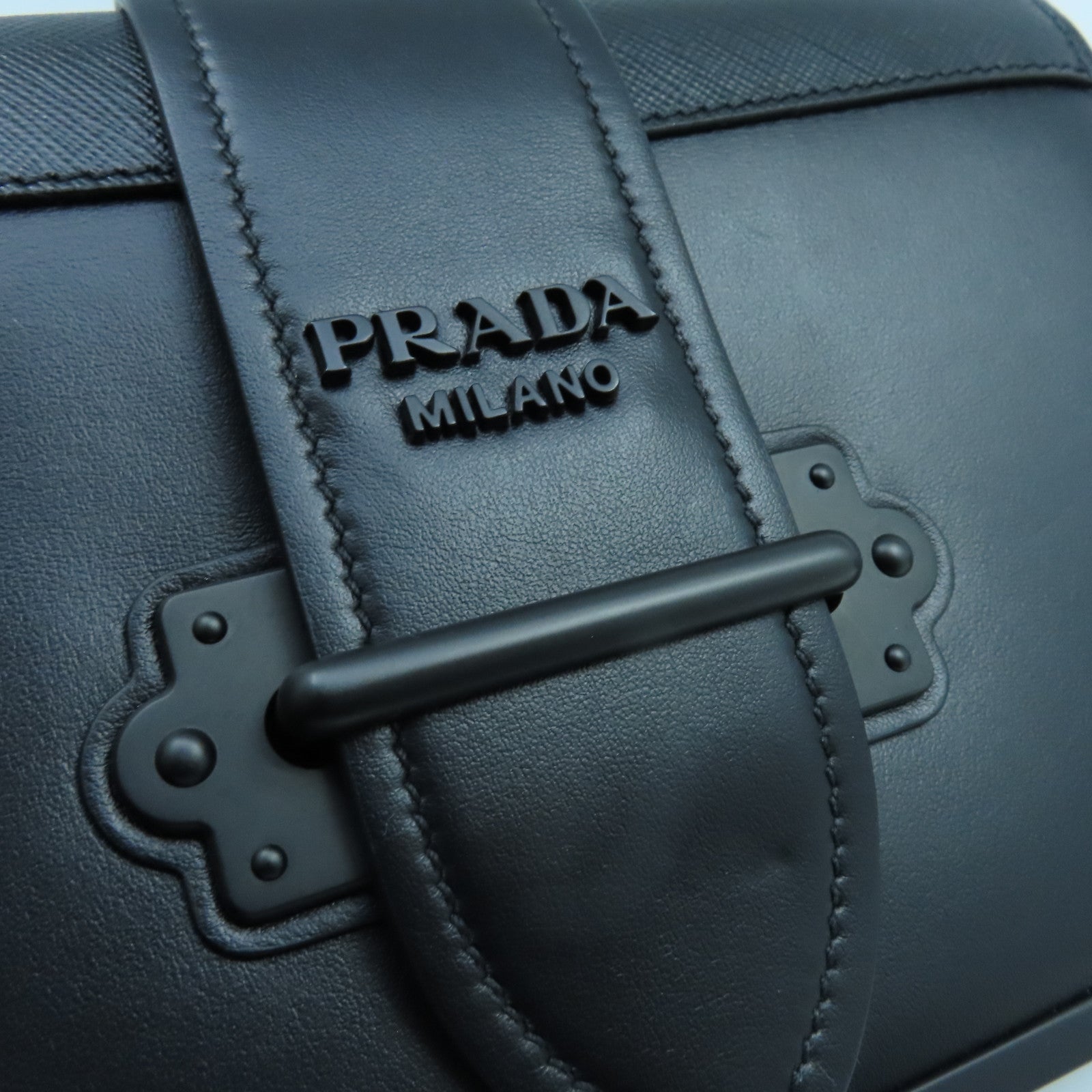 PRADA 牛皮皮革/Saffiano皮革Shoulder Bag肩背袋黑色
