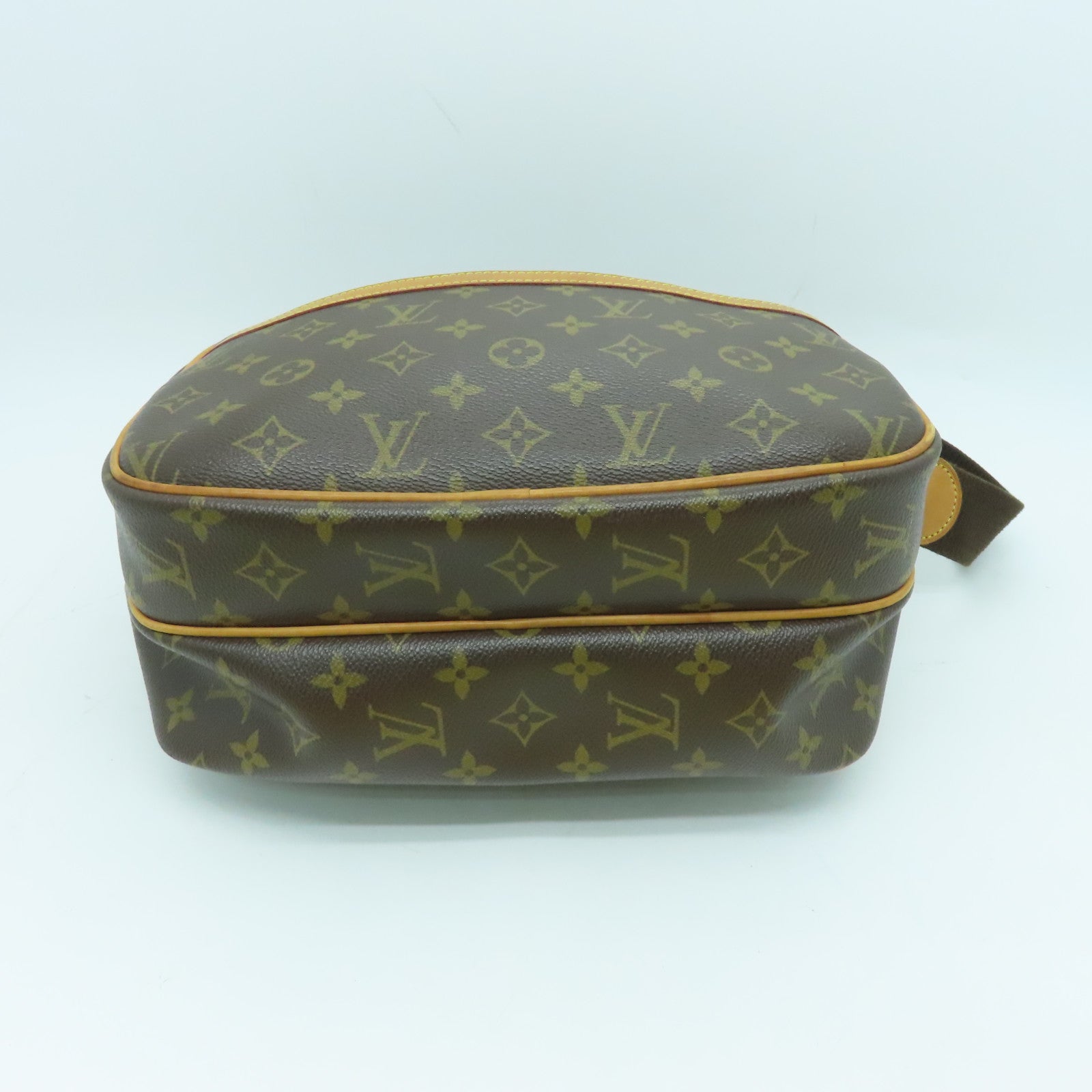LOUIS VUITTON Monogram Reporter PM Gold Buckle Shoulder Bag Brown