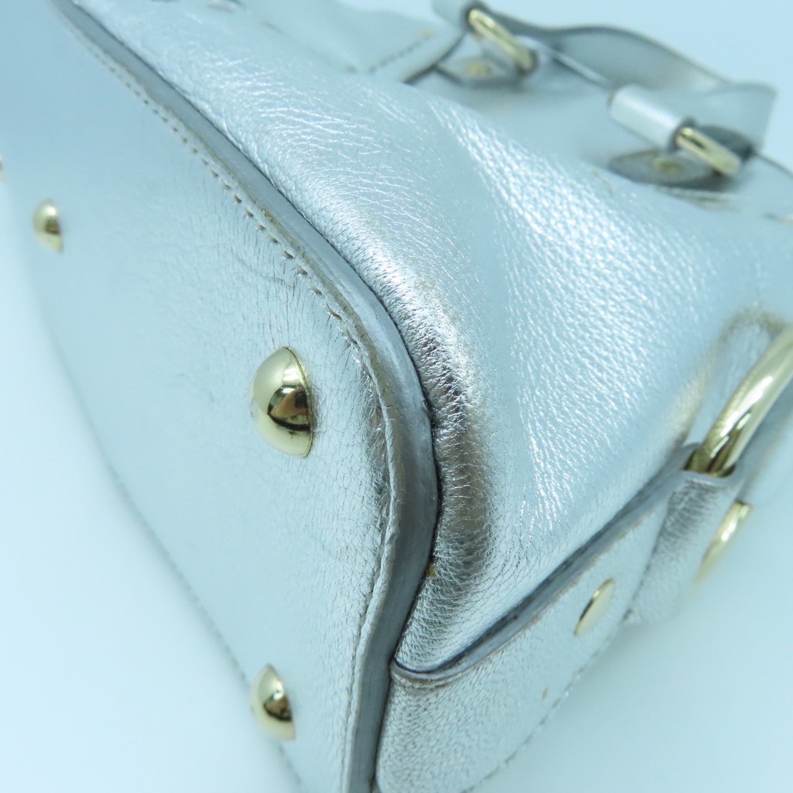 YVES SAINT LAURENT 牛皮皮革Shoulder Bag金扣肩背袋銀色