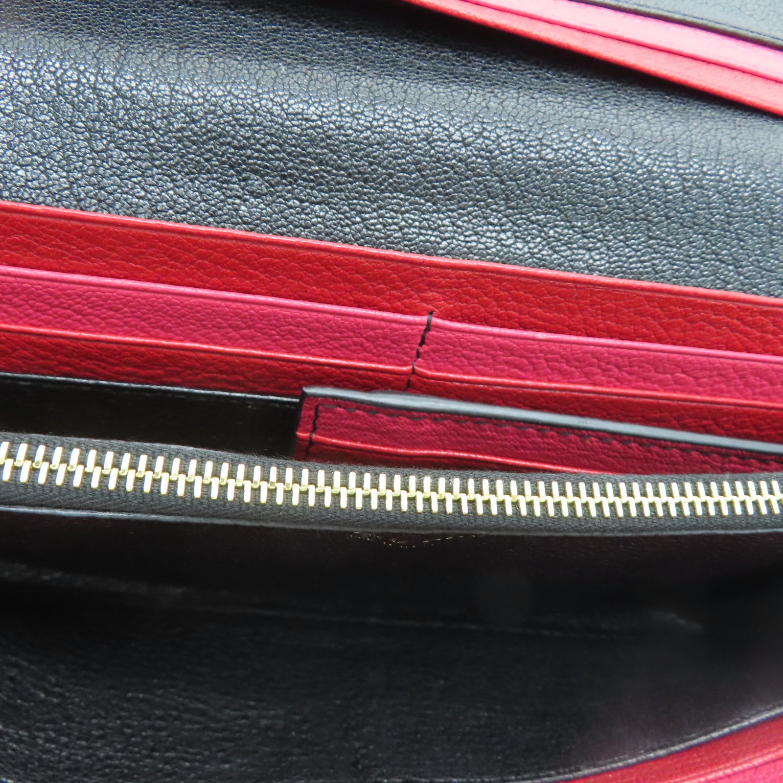 Miu Miu Sheepskin Leather Long Wallet Gold Buckle Long Wallet Black