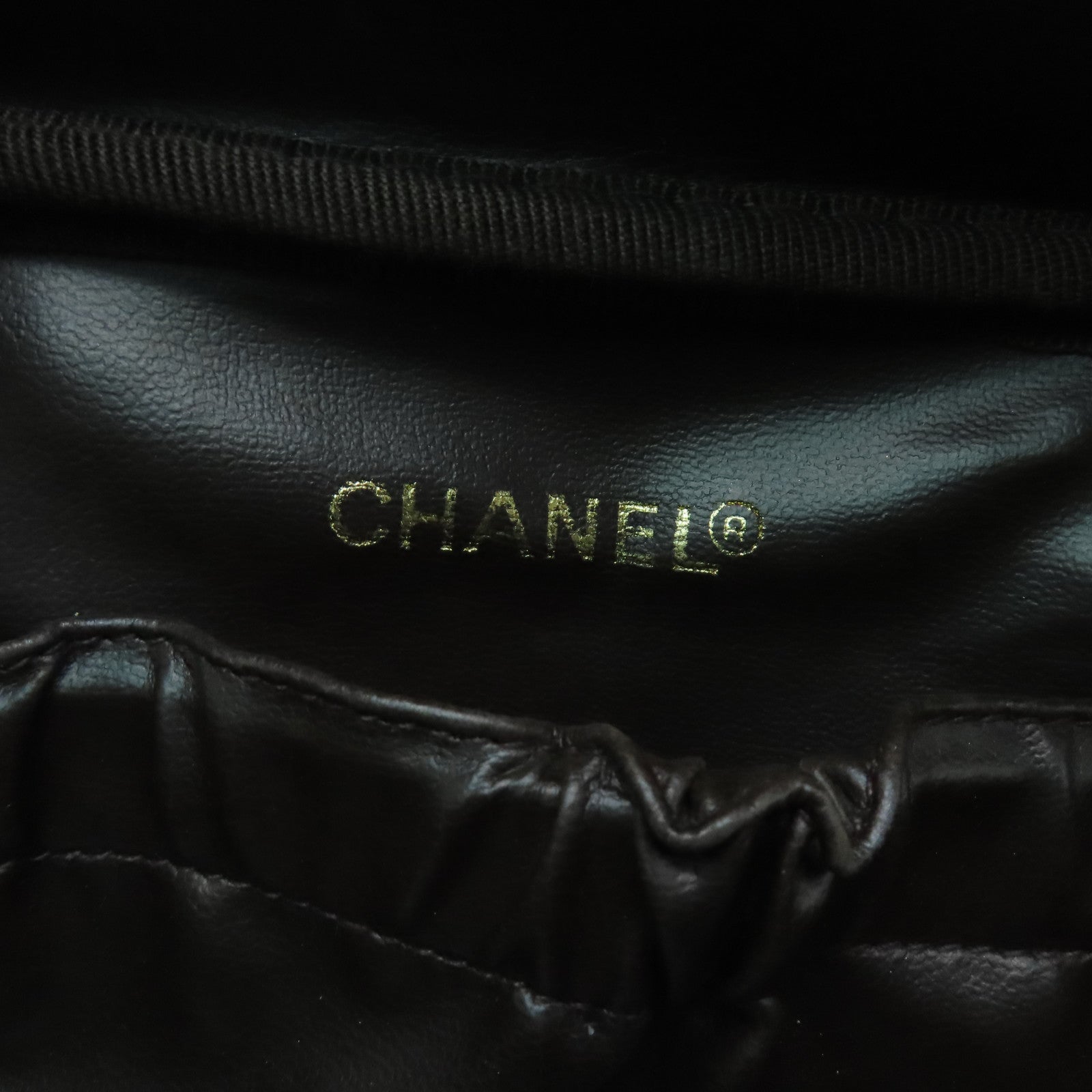 CHANEL Caviar皮革Vanity Bag金扣手挽袋啡色