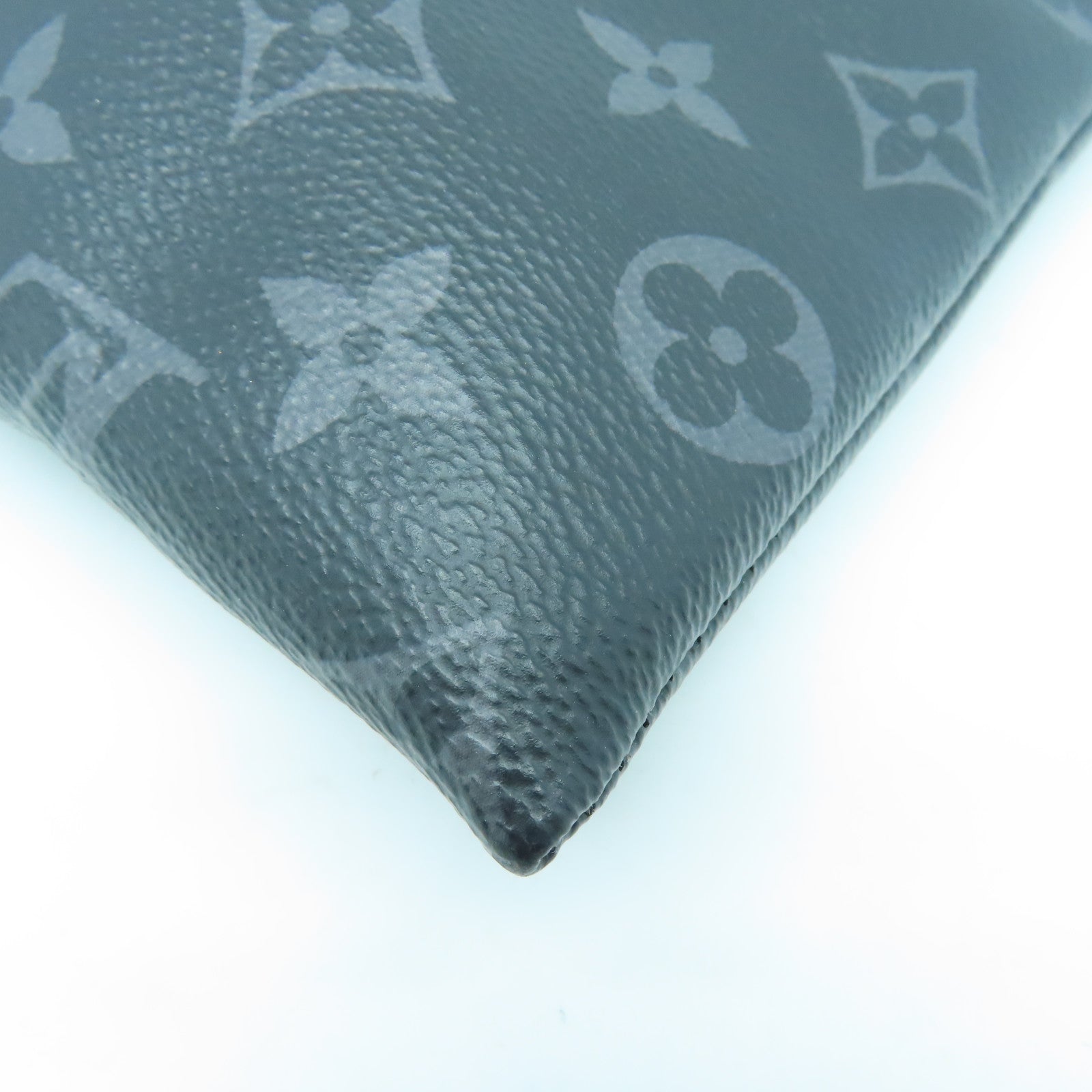 LOUIS VUITTON Monogram Eclipse Discovery Pochette銀扣手拿包黑色