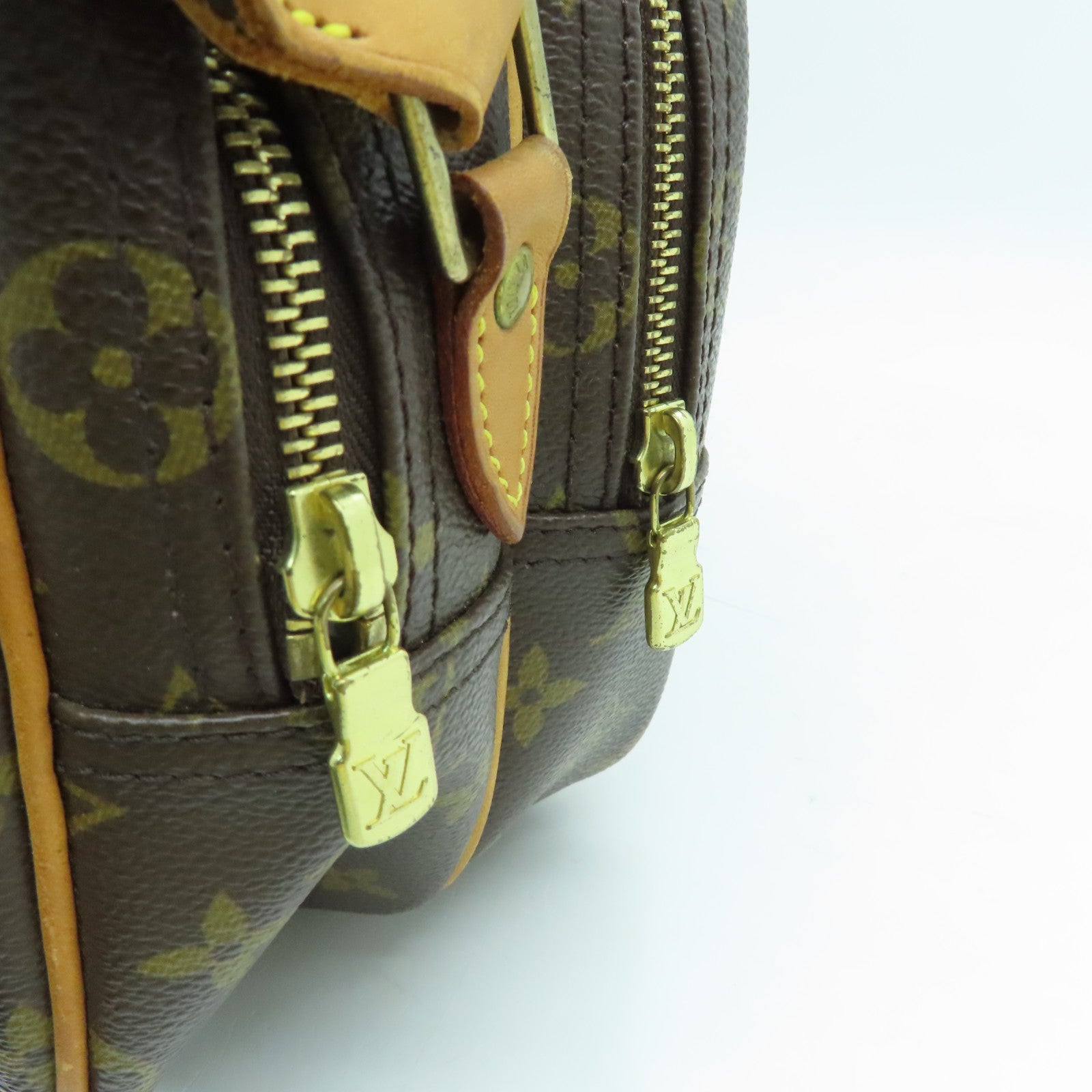 LOUIS VUITTON Monogram Reporter PM Gold Buckle Shoulder Bag Brown