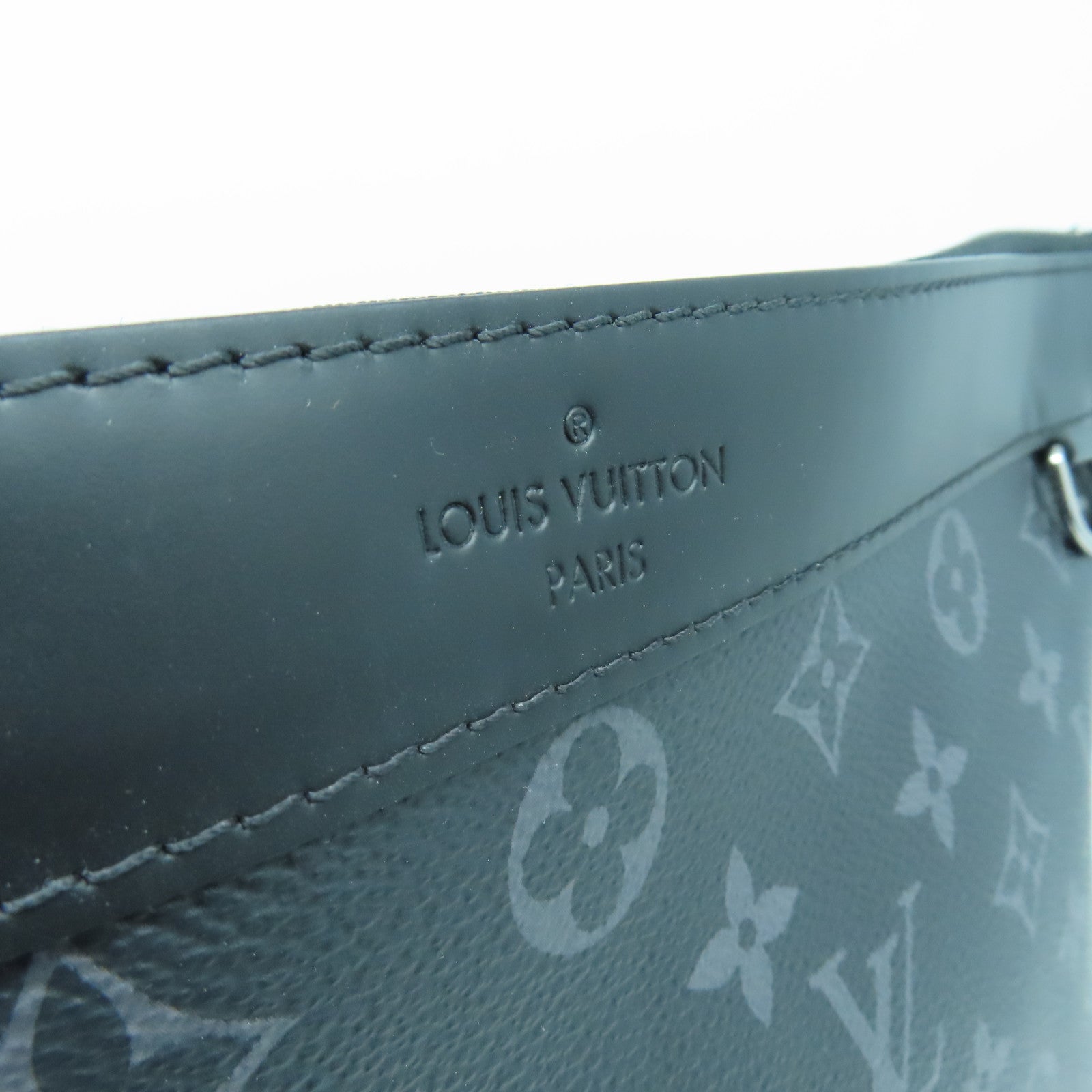 LOUIS VUITTON Monogram Eclipse Discovery Pochette銀扣手拿包黑色