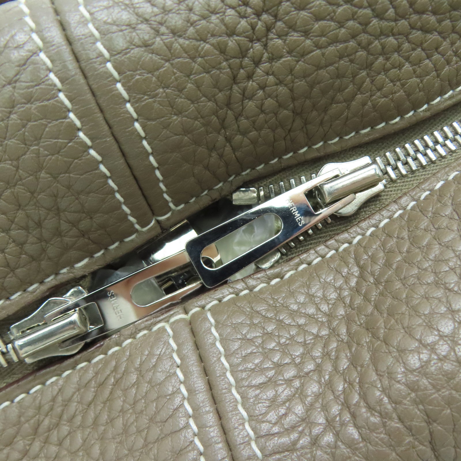 HERMES Clemence Leather Victolia Hand Bag Silver Buckle Hand Bag Elephant Gray