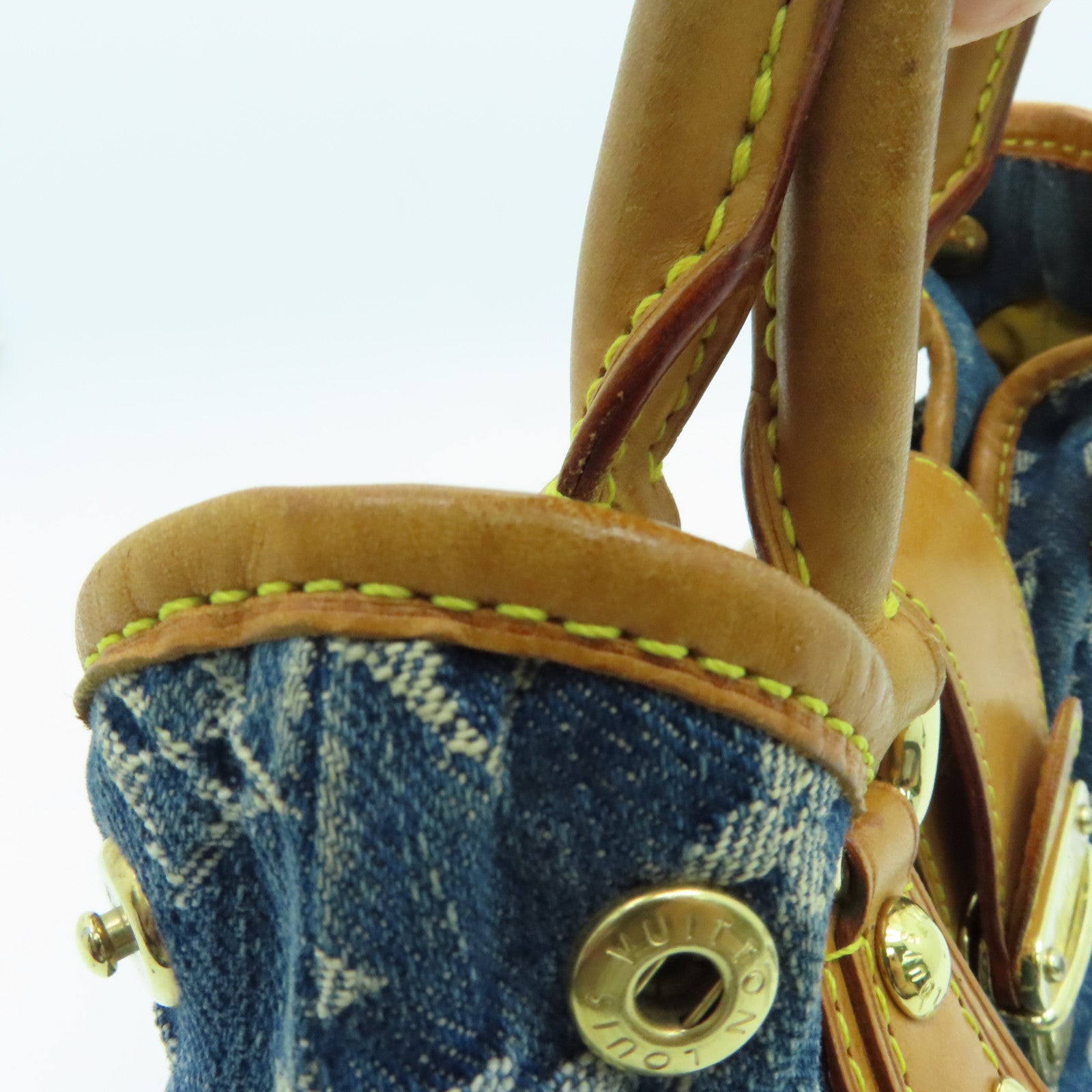 LOUIS VUITTON Monogram Denim Pleaty金扣手挽袋蓝色