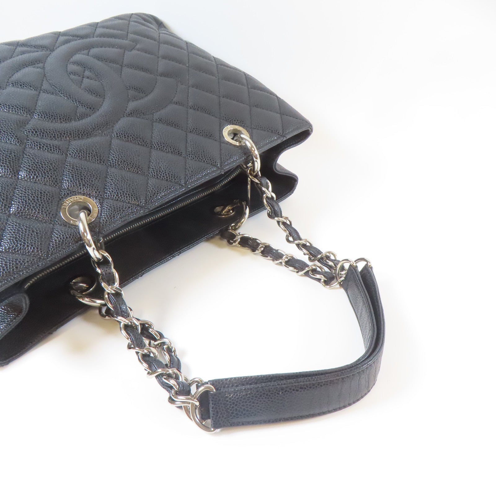 CHANEL 菱格Caviar皮革GST銀扣肩背袋黑色
