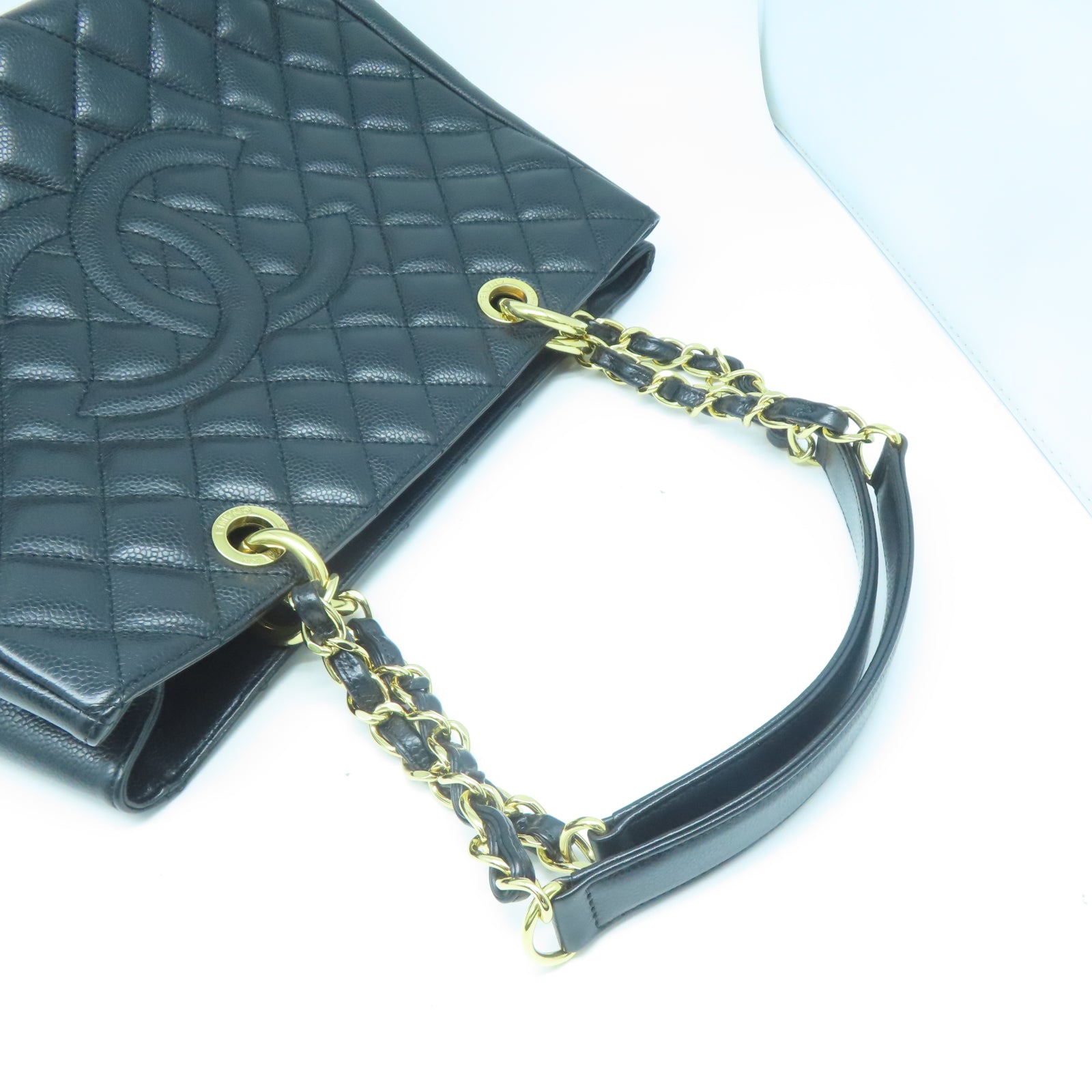 CHANEL 菱格牛皮皮革GST金扣鏈帶肩背袋黑色