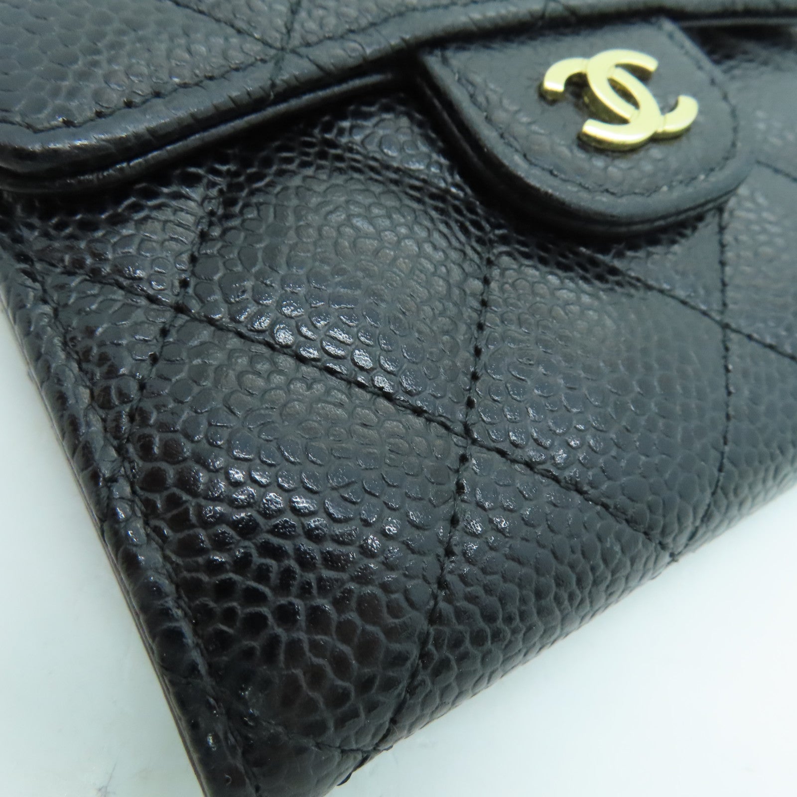 CHANEL 菱格Caviar皮革Classic Wallet金扣錢包黑色